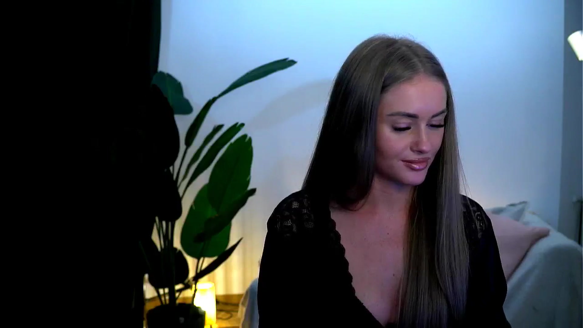 Gallery image thumbnail from Rapunzel_'s myfreecams stream on, 01/24/2025, 18:32 image 2 of 20