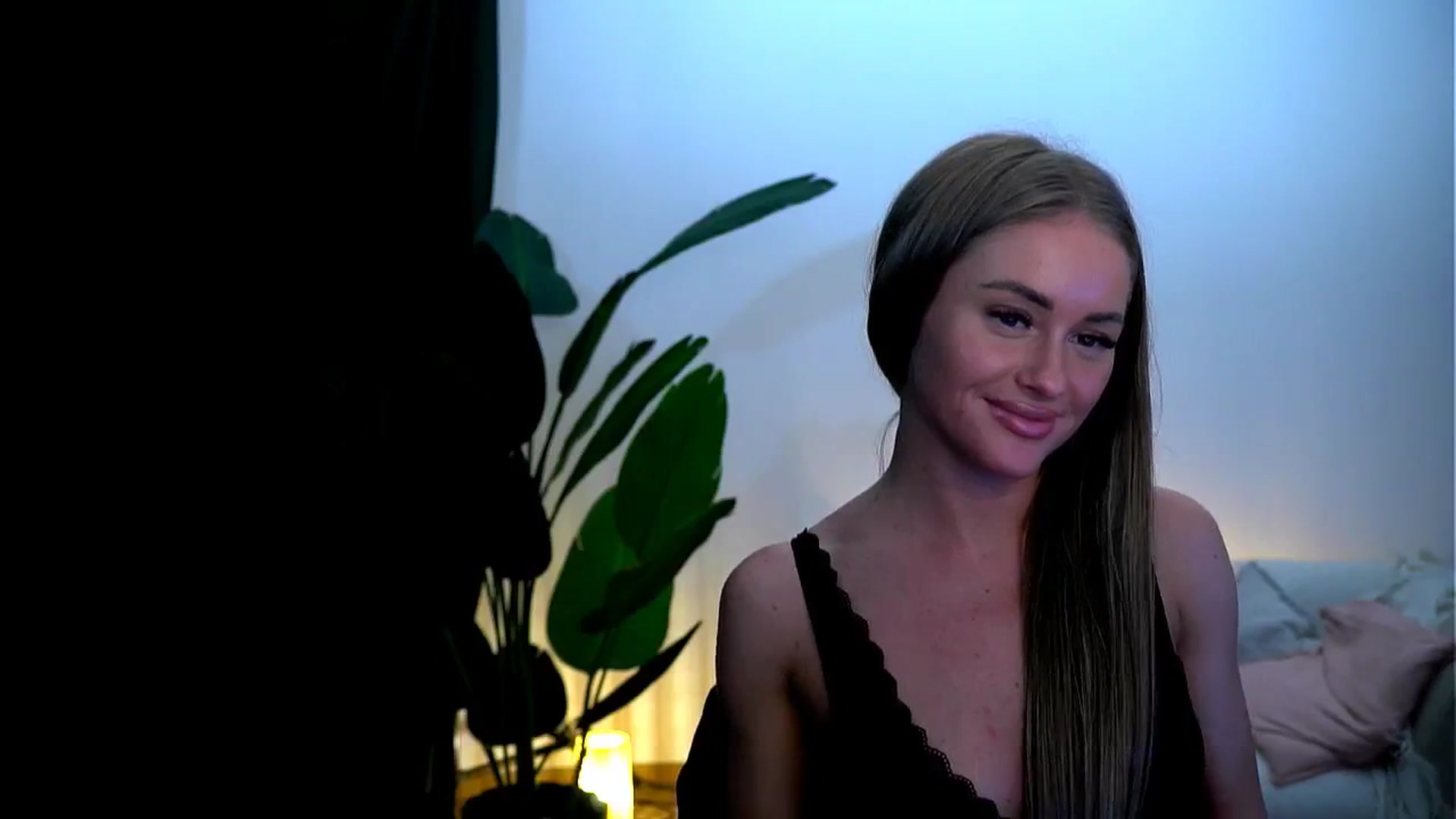 Gallery image thumbnail from Rapunzel_'s myfreecams stream on, 01/24/2025, 22:23 image 15 of 20