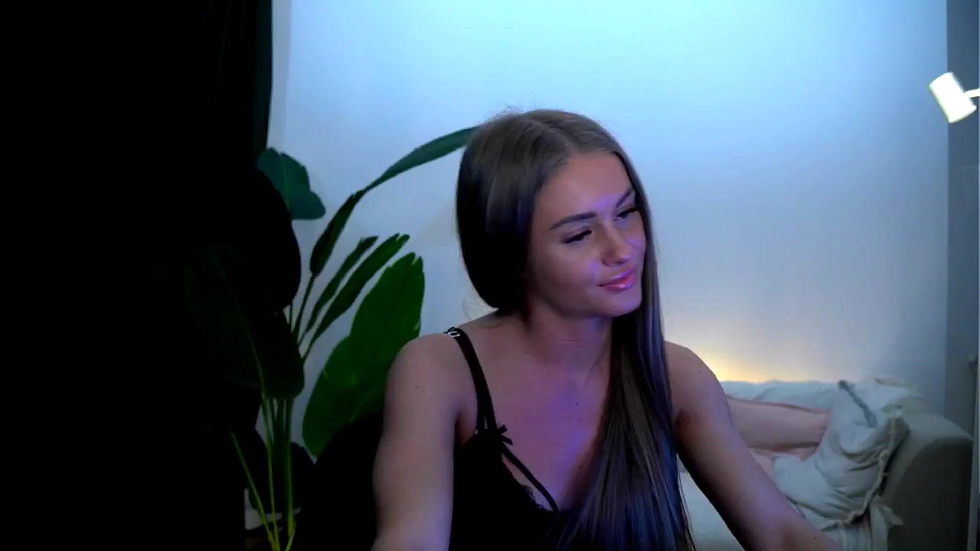 Gallery image thumbnail from Rapunzel_'s myfreecams stream on, 01/27/2025, 18:02 image 5 of 20