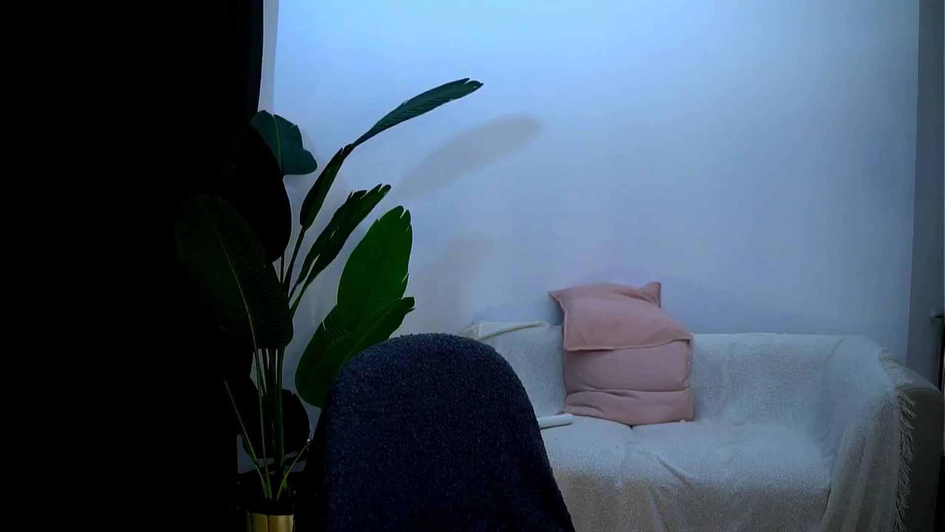 Gallery image thumbnail from Rapunzel_'s myfreecams stream on, 02/04/2025, 20:41 image 13 of 20