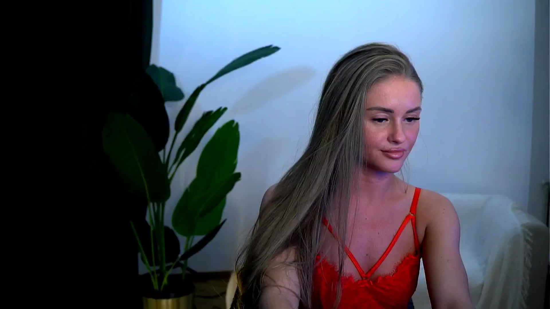 Gallery image thumbnail from Rapunzel_'s myfreecams stream on, 02/04/2025, 20:41 image 10 of 20