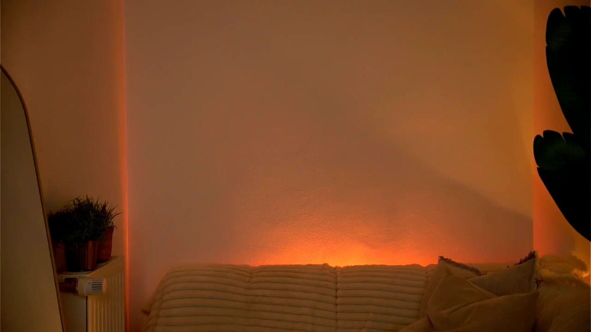 Gallery image thumbnail from Rapunzel_'s myfreecams stream on, 04/08/2025, 19:10 image 7 of 20
