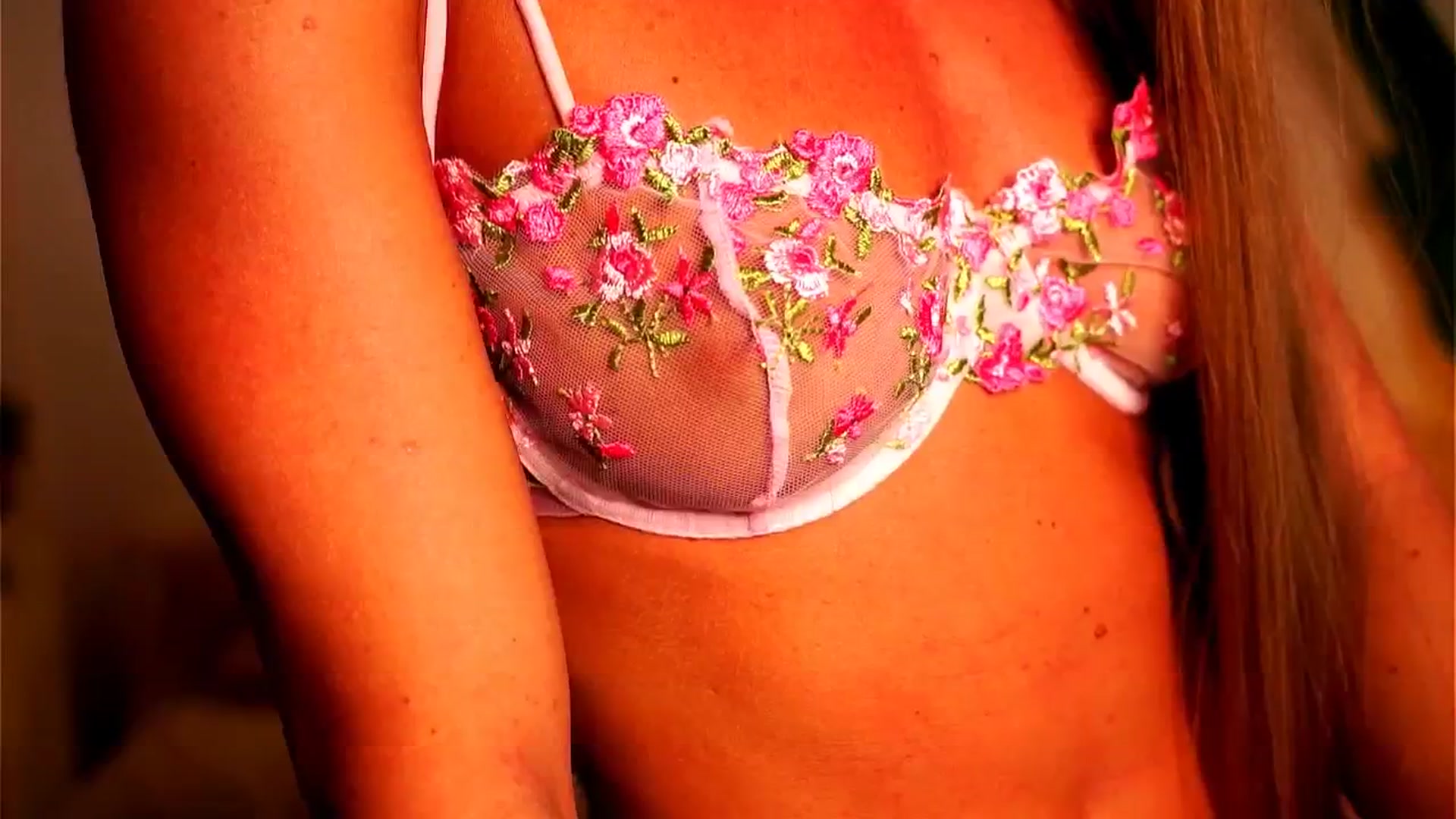 Gallery image thumbnail from Rapunzel_'s myfreecams stream on, 05/02/2025, 02:36 image 17 of 20