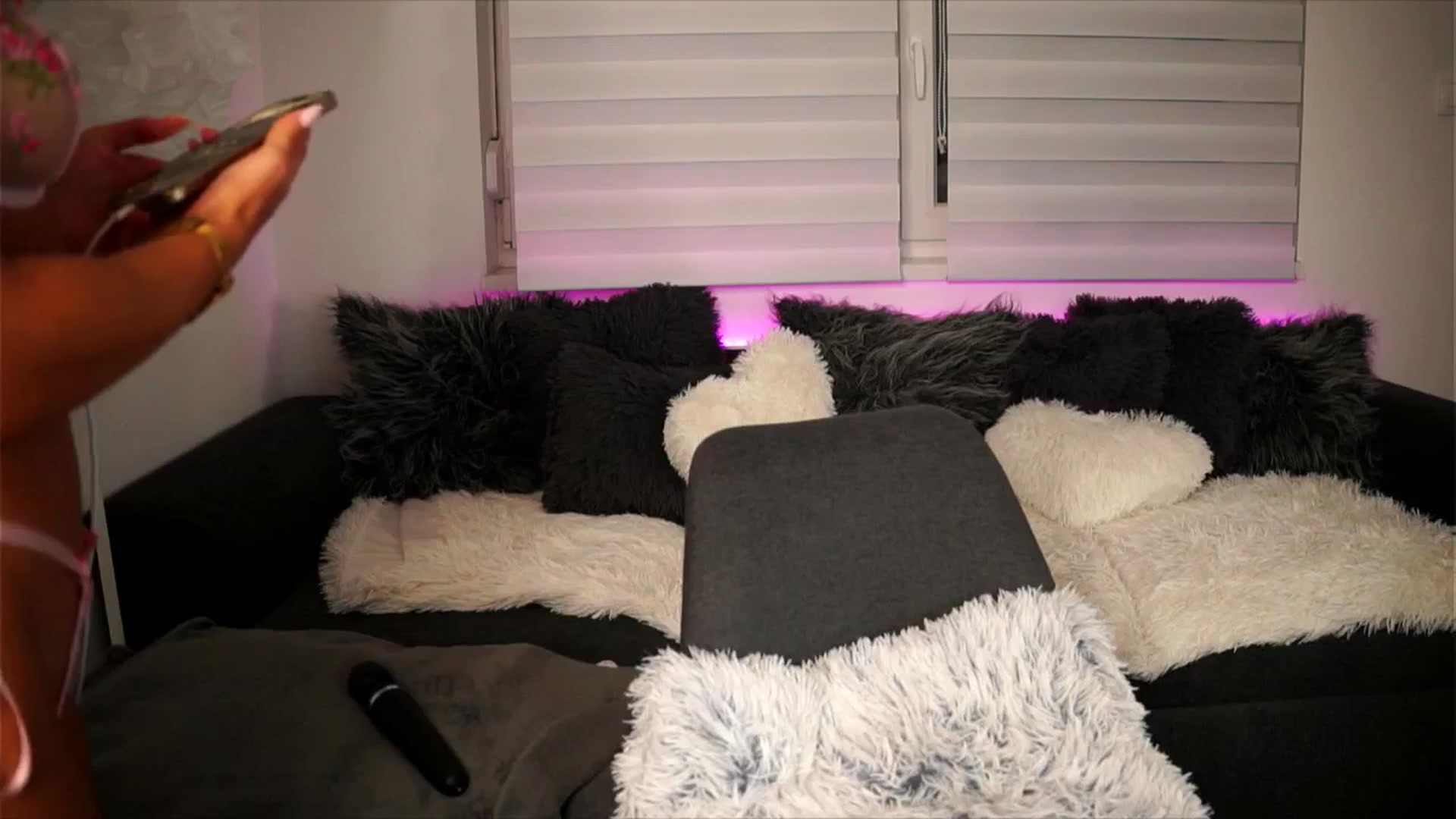 Gallery image thumbnail from Rapunzel_'s myfreecams stream on, 07/03/2025, 21:08 image 16 of 20
