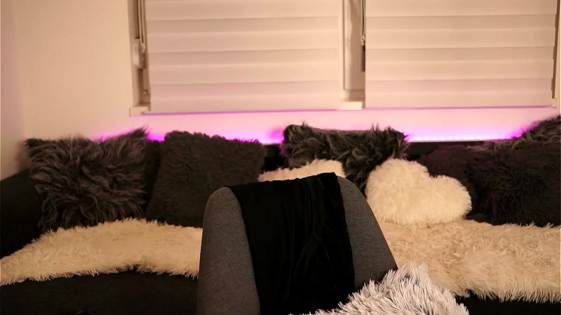 Gallery image thumbnail from Rapunzel_'s myfreecams stream on, 07/15/2025, 19:46 image 11 of 20