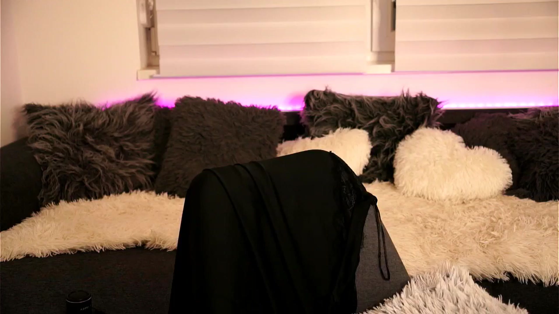 Gallery image thumbnail from Rapunzel_'s myfreecams stream on, 07/15/2025, 22:22 image 18 of 20