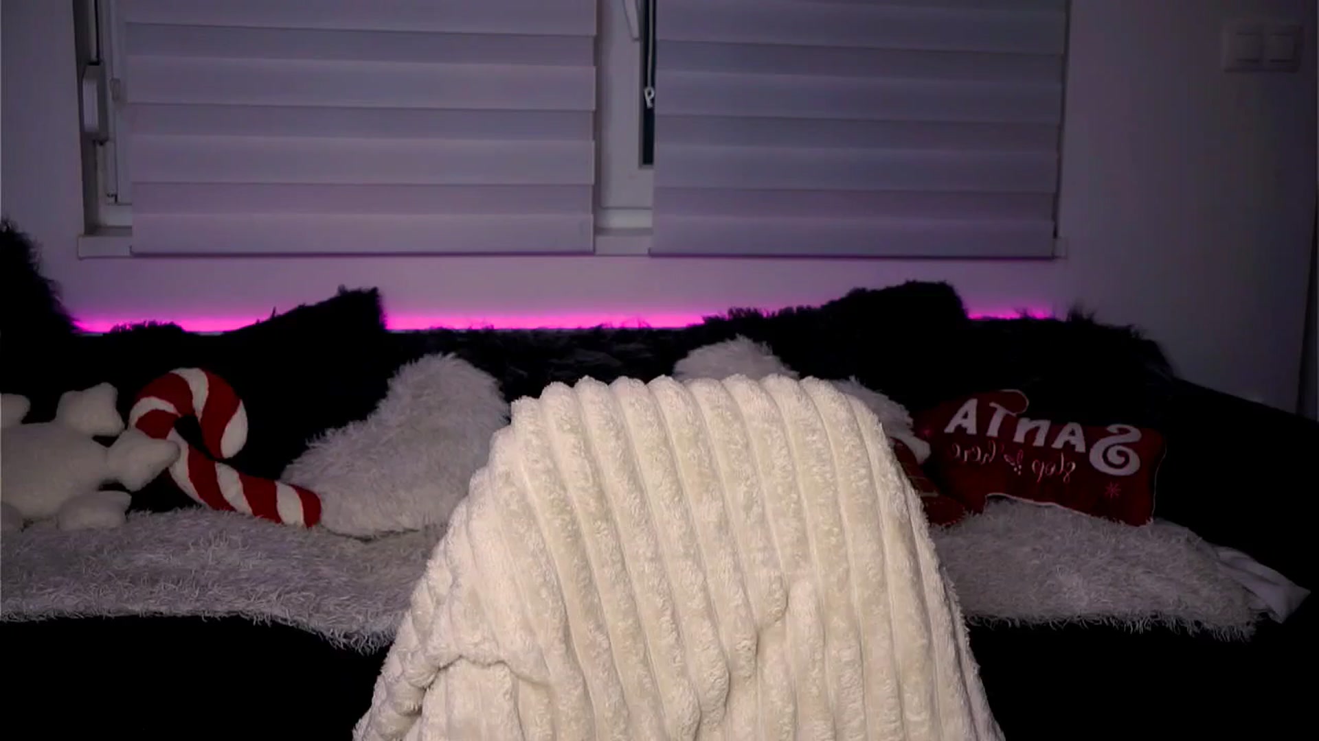 Gallery image thumbnail from Rapunzel_'s myfreecams stream on, 01/03/2026, 24:04 image 14 of 20