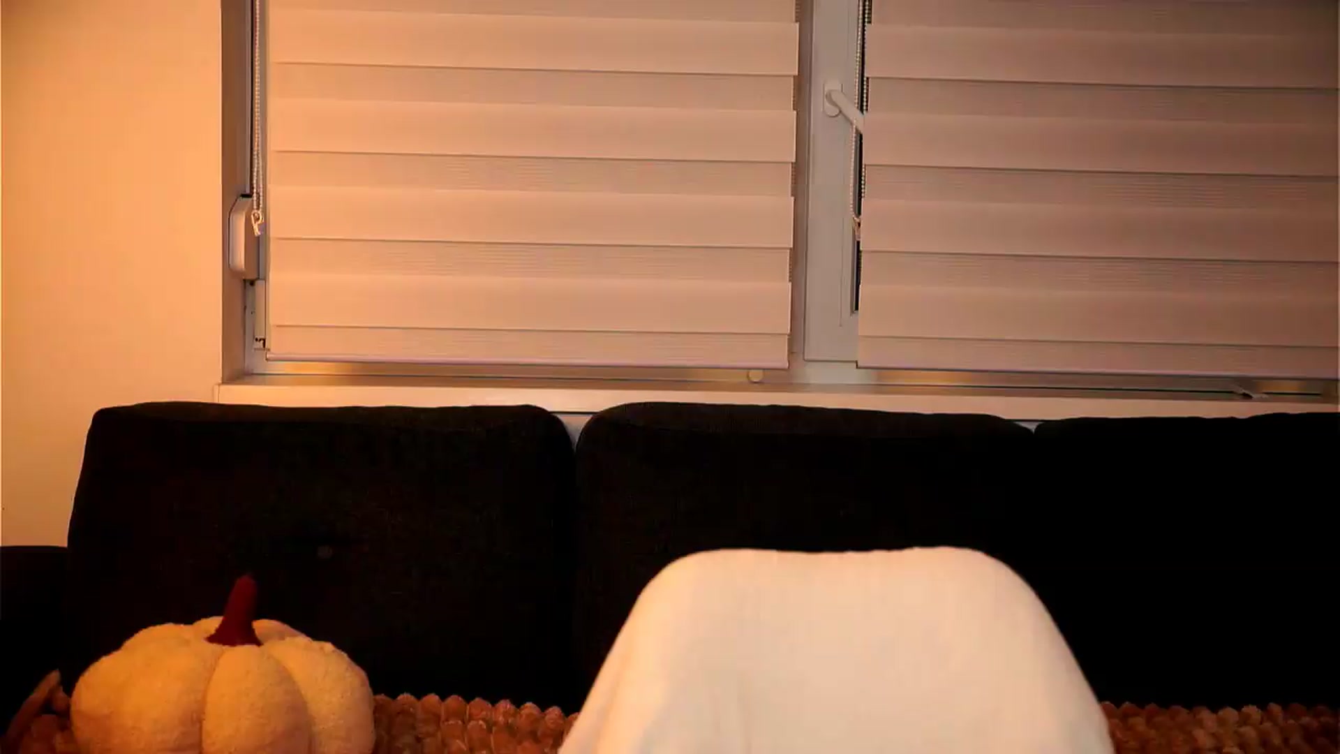 Gallery image thumbnail from Rapunzel_'s myfreecams stream on, 09/12/2026, 24:42 image 15 of 20