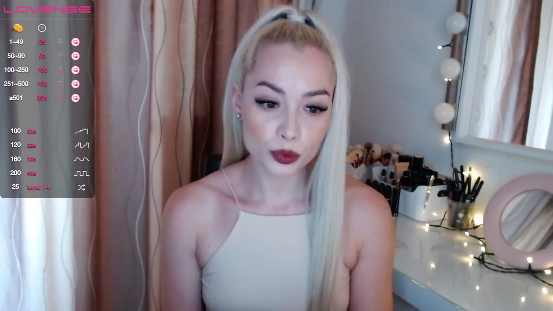 Gallery image thumbnail from Rapunzelll's myfreecams stream on, 11/14/2022, 11:10 image 1 of 20