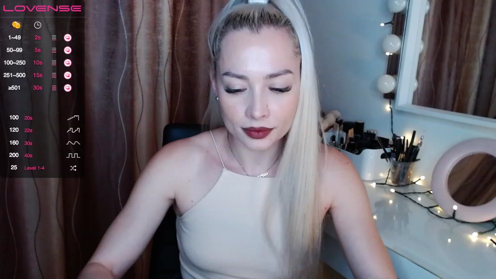 Gallery image thumbnail from Rapunzelll's myfreecams stream on, 12/01/2022, 17:07 image 7 of 20