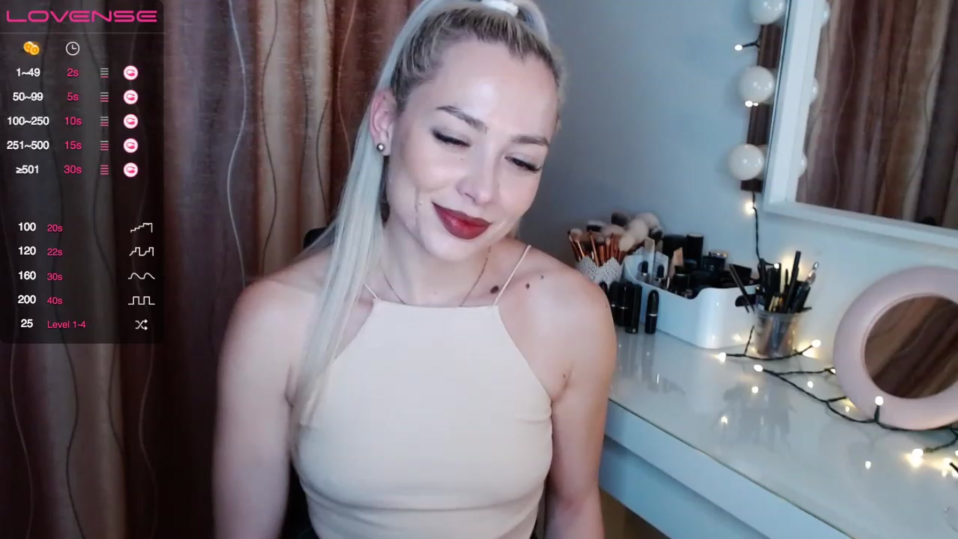 Gallery image thumbnail from Rapunzelll's myfreecams stream on, 12/01/2022, 17:07 image 13 of 20