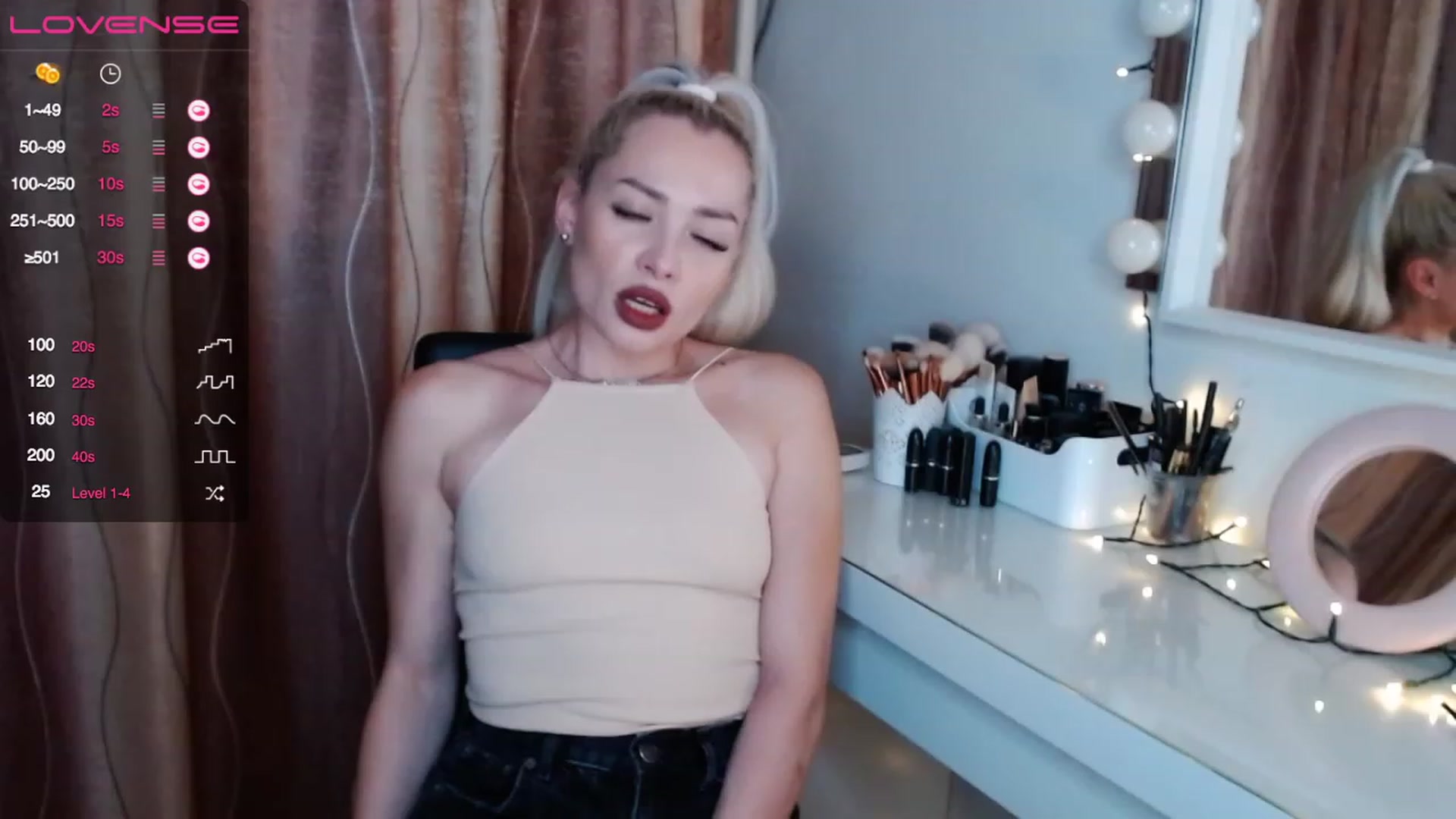 Gallery image thumbnail from Rapunzelll's myfreecams stream on, 12/01/2022, 17:07 image 10 of 20