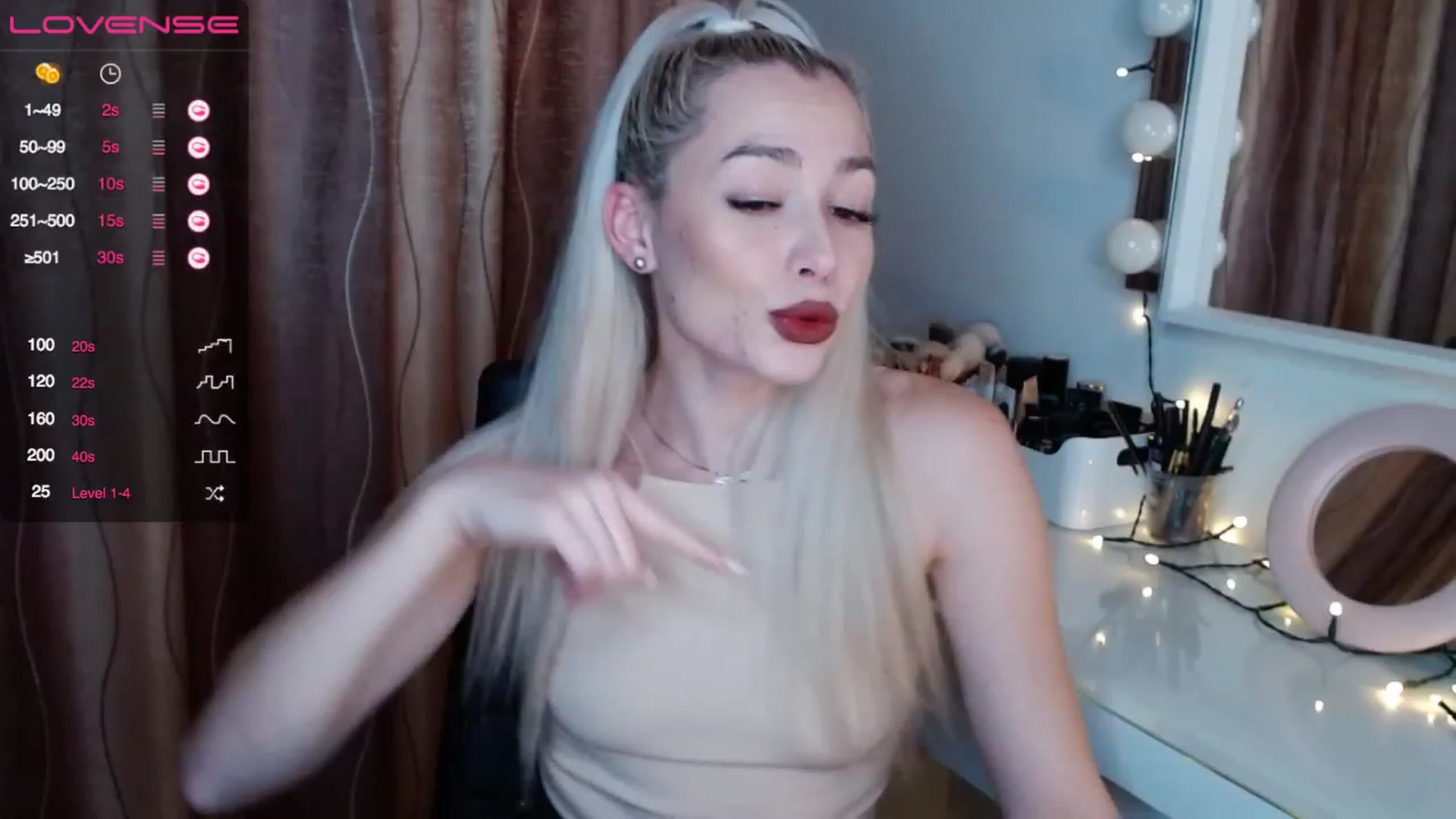 Gallery image thumbnail from Rapunzelll's myfreecams stream on, 12/01/2022, 17:07 image 6 of 20