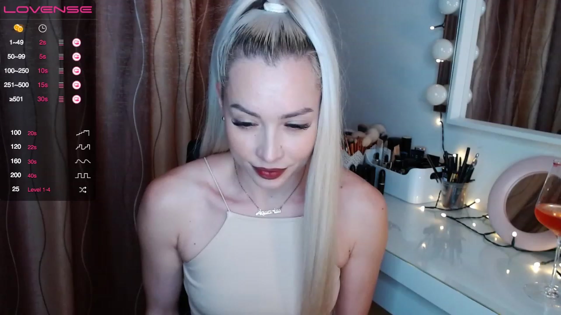 Gallery image thumbnail from Rapunzelll's myfreecams stream on, 12/01/2022, 17:07 image 2 of 20