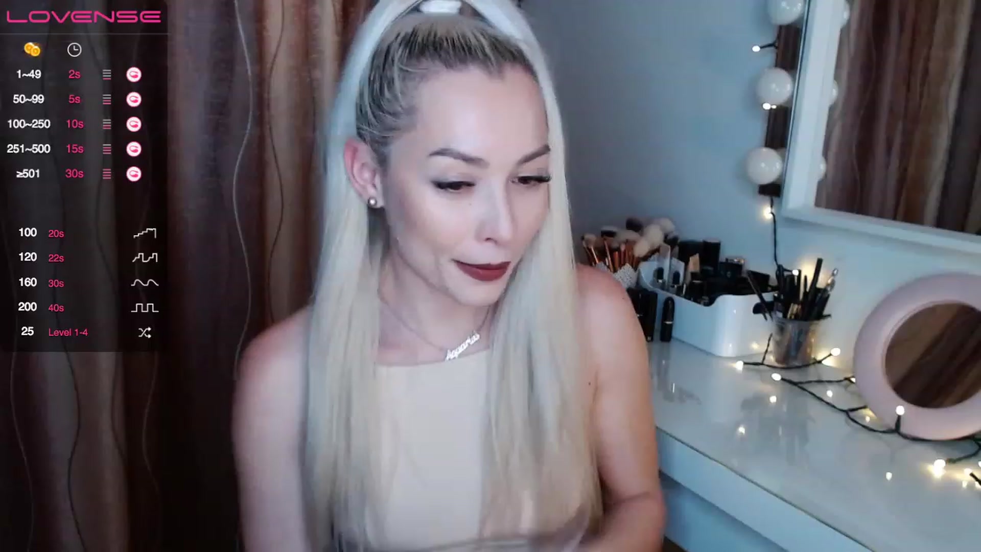 Gallery image thumbnail from Rapunzelll's myfreecams stream on, 12/01/2022, 17:07 image 8 of 20