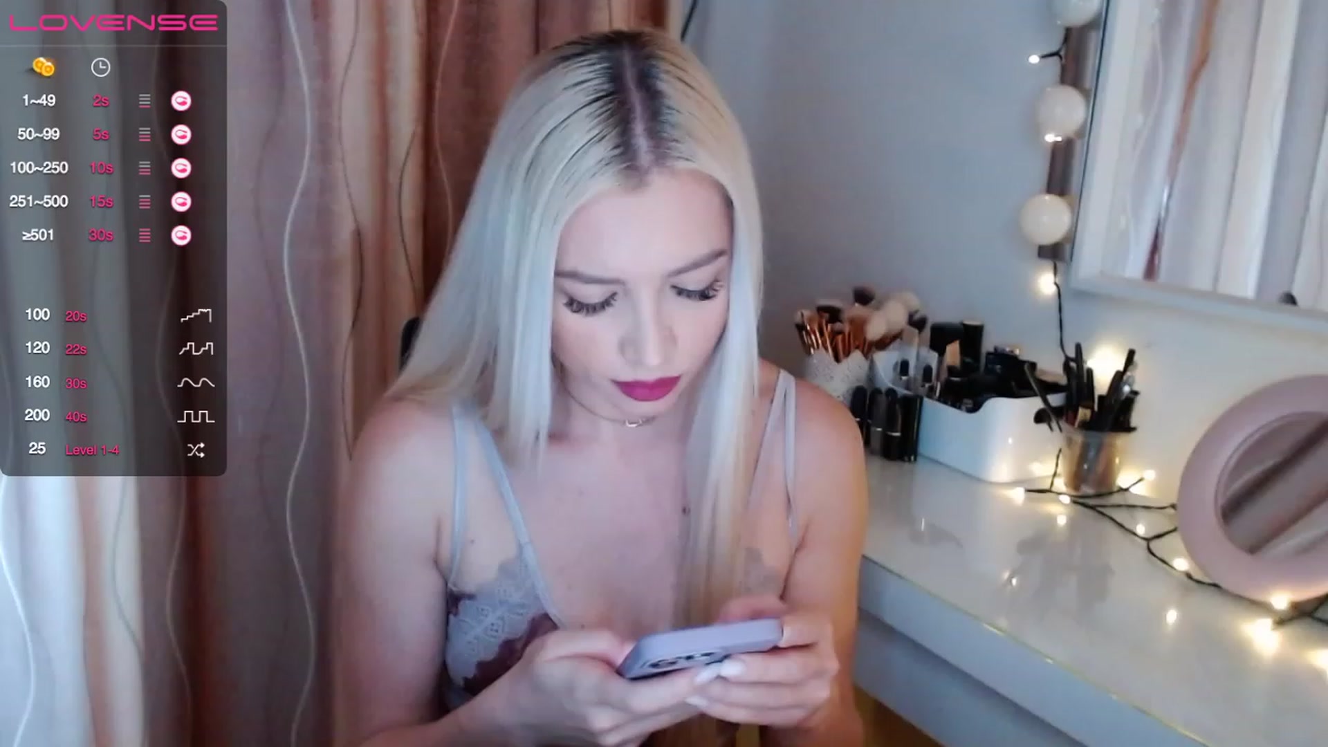 Gallery image thumbnail from Rapunzelll's myfreecams stream on, 12/02/2022, 08:39 image 2 of 20