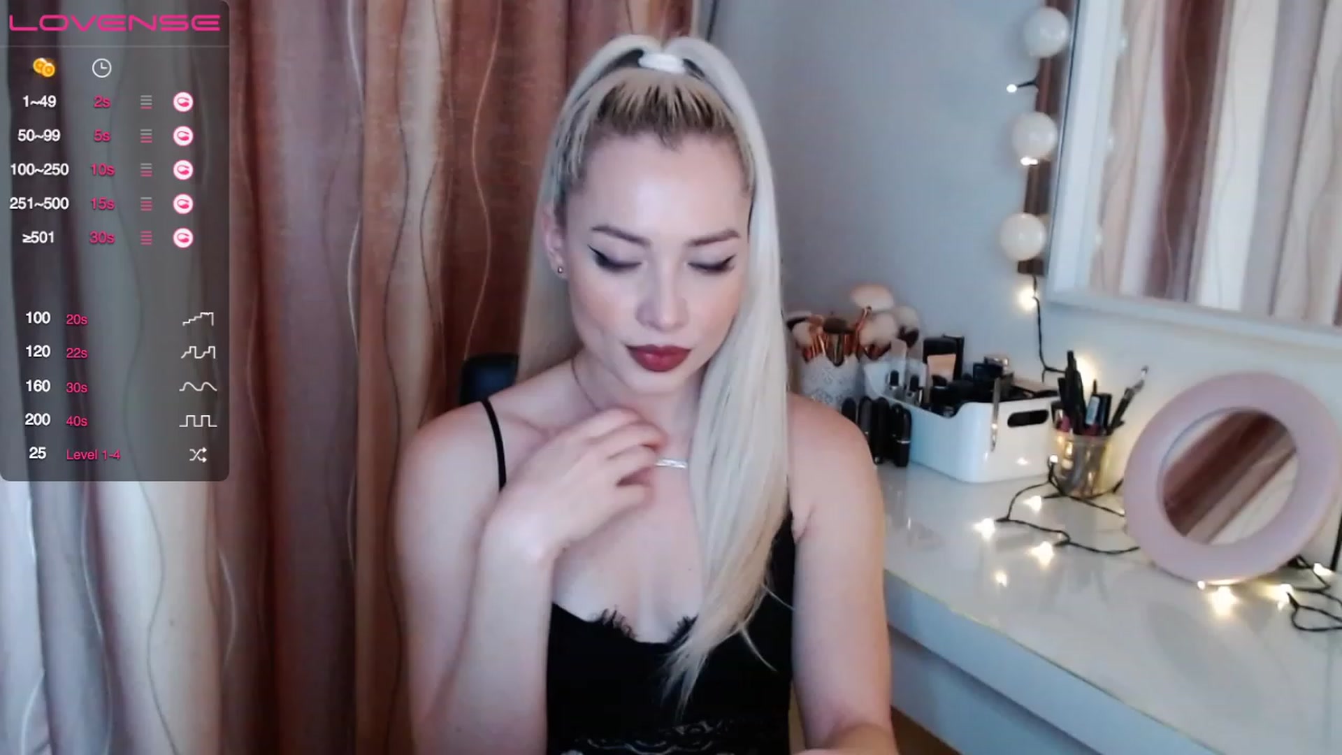 Gallery image thumbnail from Rapunzelll's myfreecams stream on, 12/08/2022, 09:00 image 10 of 20