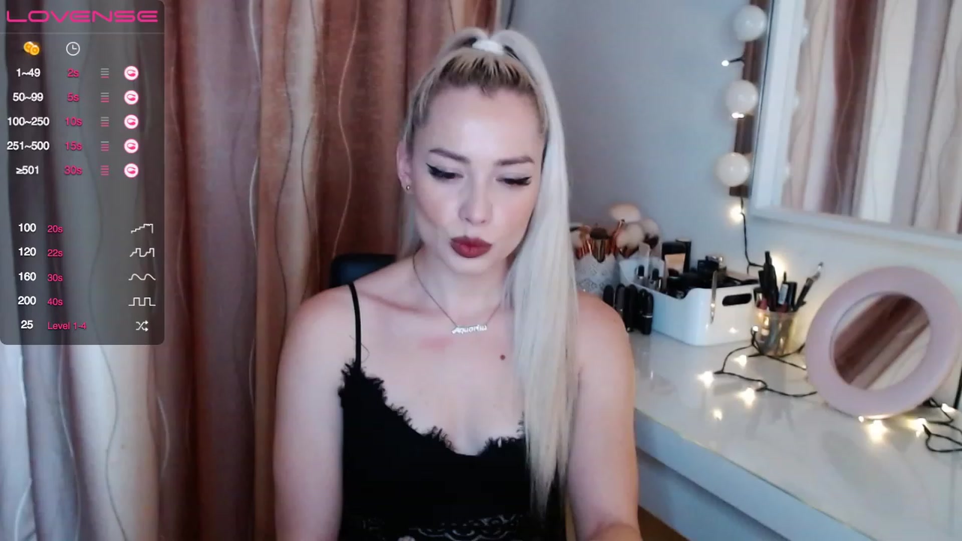 Gallery image thumbnail from Rapunzelll's myfreecams stream on, 12/08/2022, 09:00 image 12 of 20