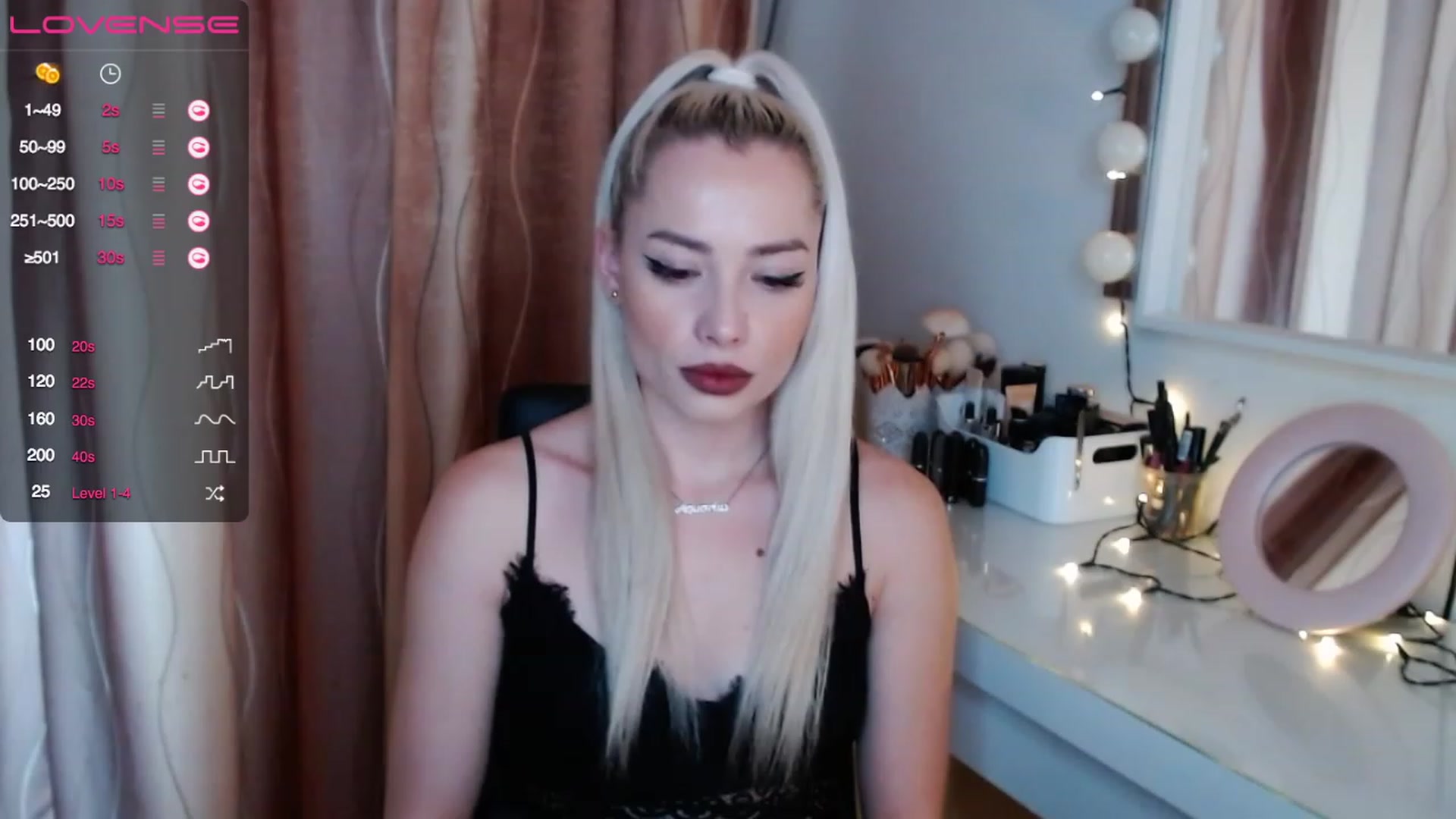 Gallery image thumbnail from Rapunzelll's myfreecams stream on, 12/08/2022, 09:00 image 1 of 20