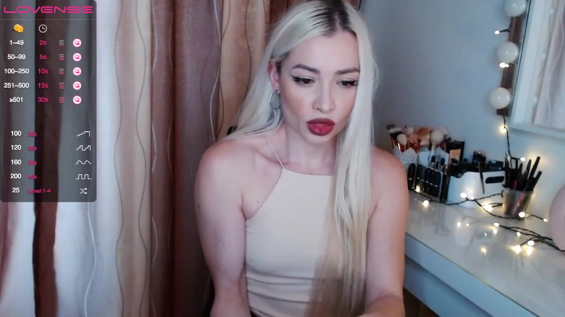 Gallery image thumbnail from Rapunzelll's myfreecams stream on, 12/15/2022, 11:23 image 8 of 20