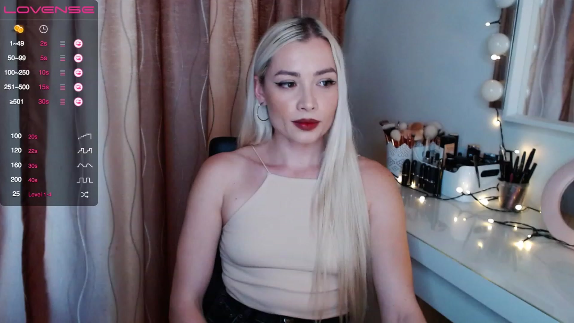 Gallery image thumbnail from Rapunzelll's myfreecams stream on, 12/15/2022, 12:23 image 6 of 20