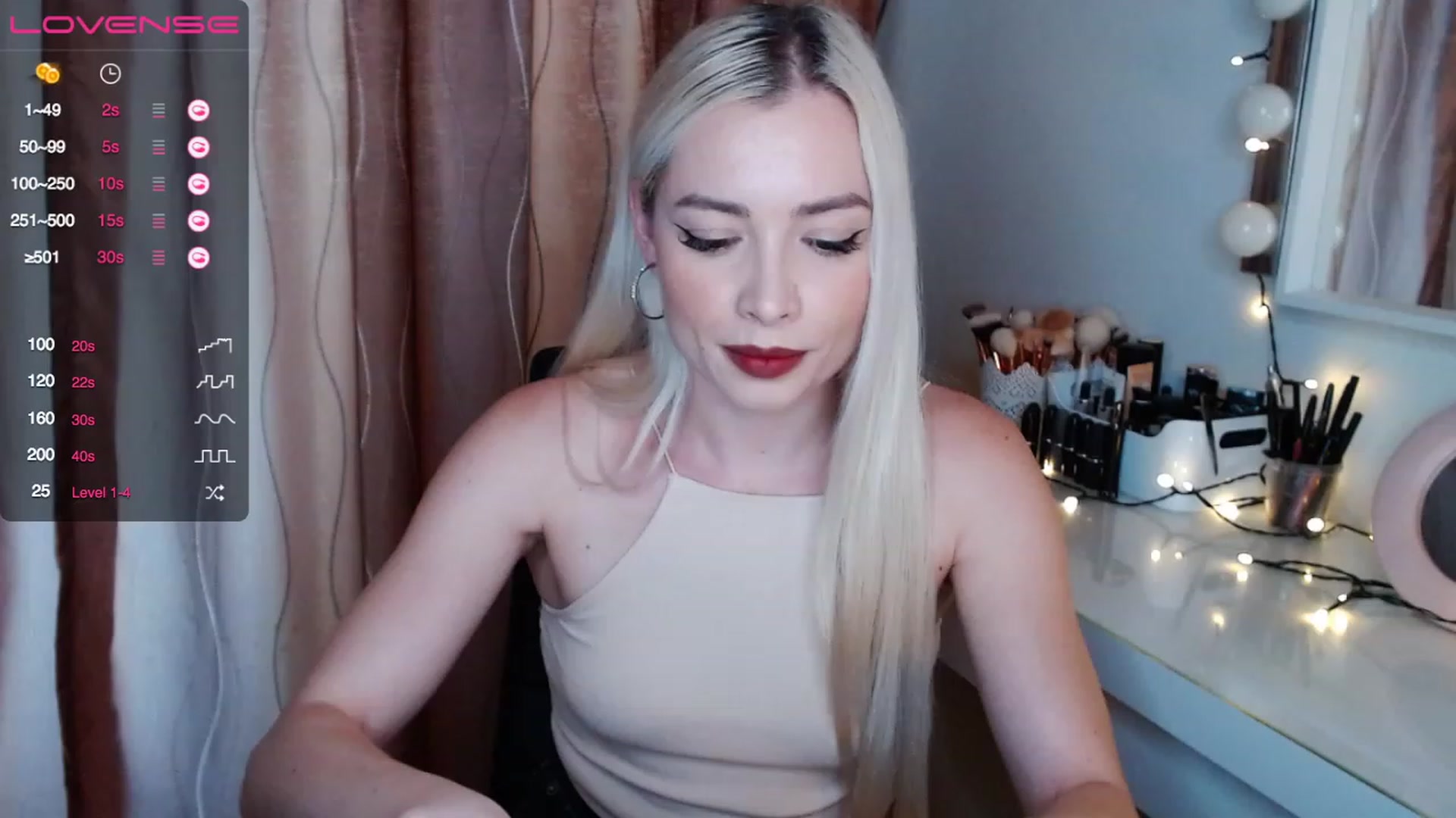 Gallery image thumbnail from Rapunzelll's myfreecams stream on, 12/15/2022, 12:23 image 16 of 20