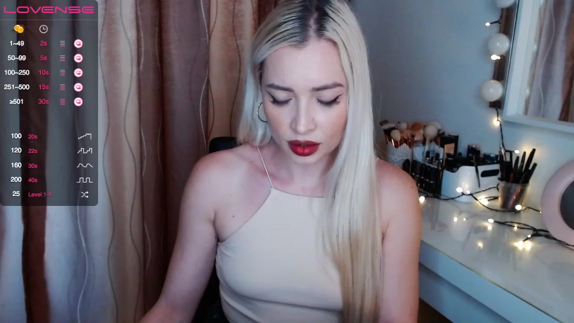 Gallery image thumbnail from Rapunzelll's myfreecams stream on, 12/15/2022, 12:23 image 5 of 20