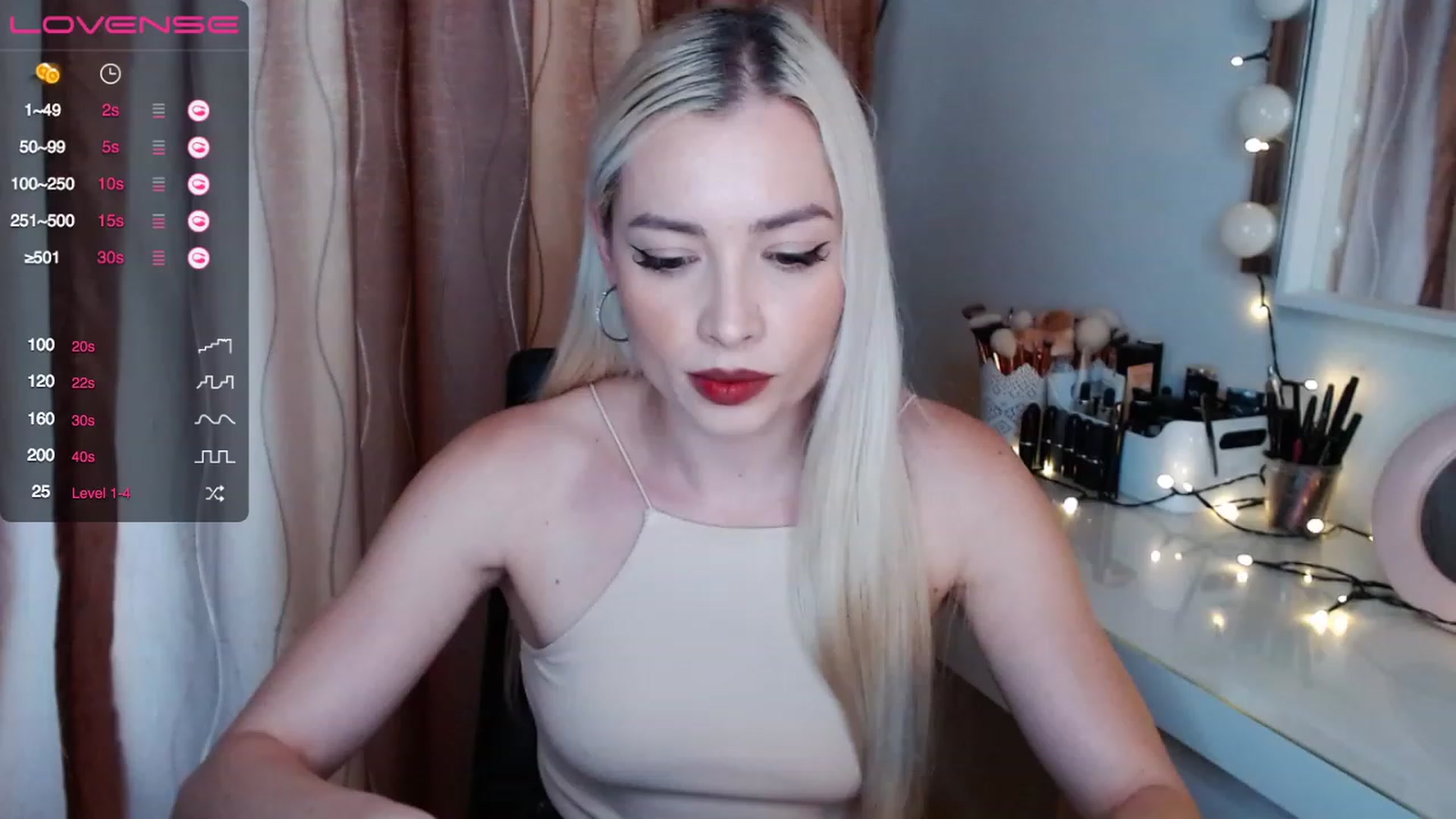 Gallery image thumbnail from Rapunzelll's myfreecams stream on, 12/15/2022, 12:23 image 3 of 20