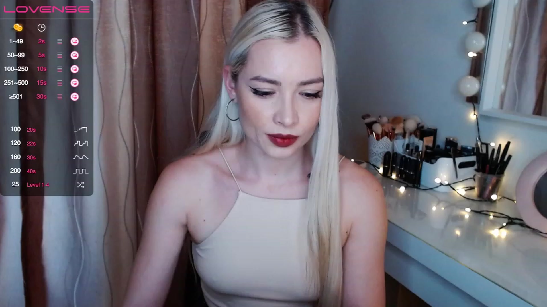Gallery image thumbnail from Rapunzelll's myfreecams stream on, 12/15/2022, 12:23 image 11 of 20