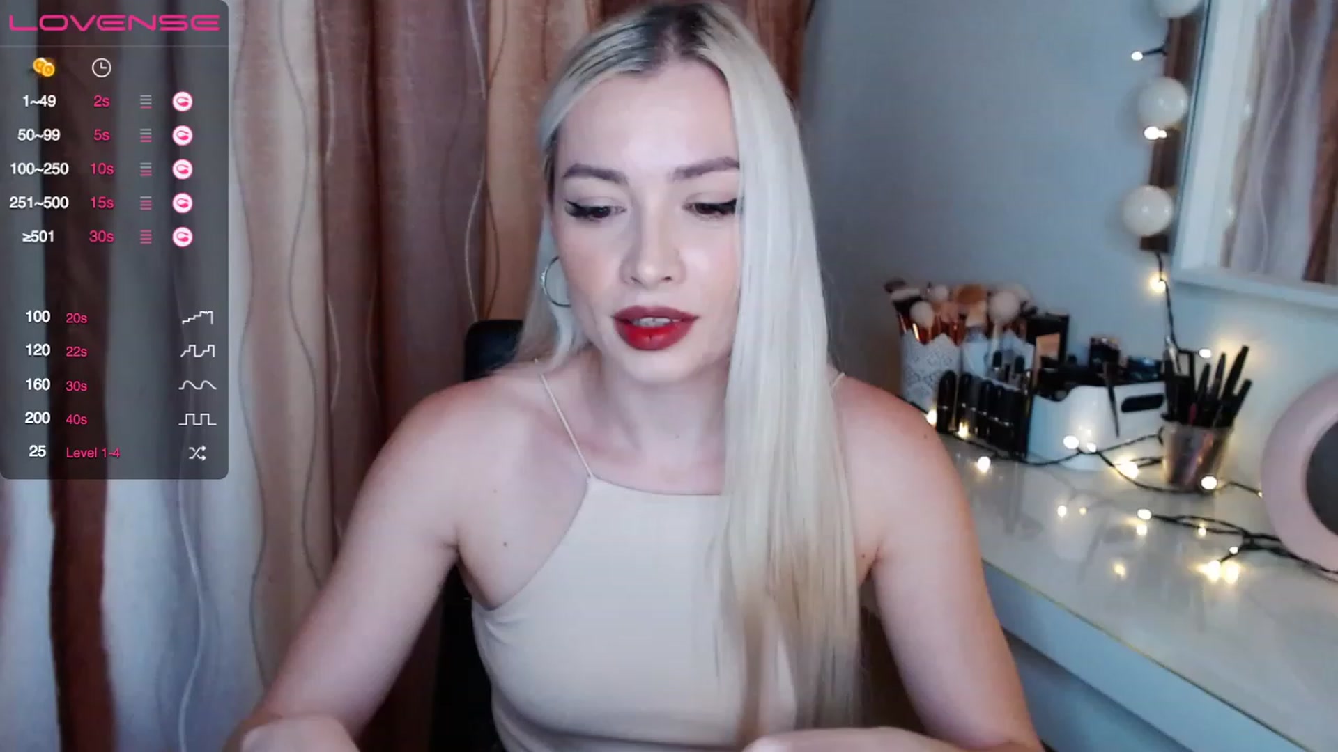Gallery image thumbnail from Rapunzelll's myfreecams stream on, 12/15/2022, 12:23 image 4 of 20