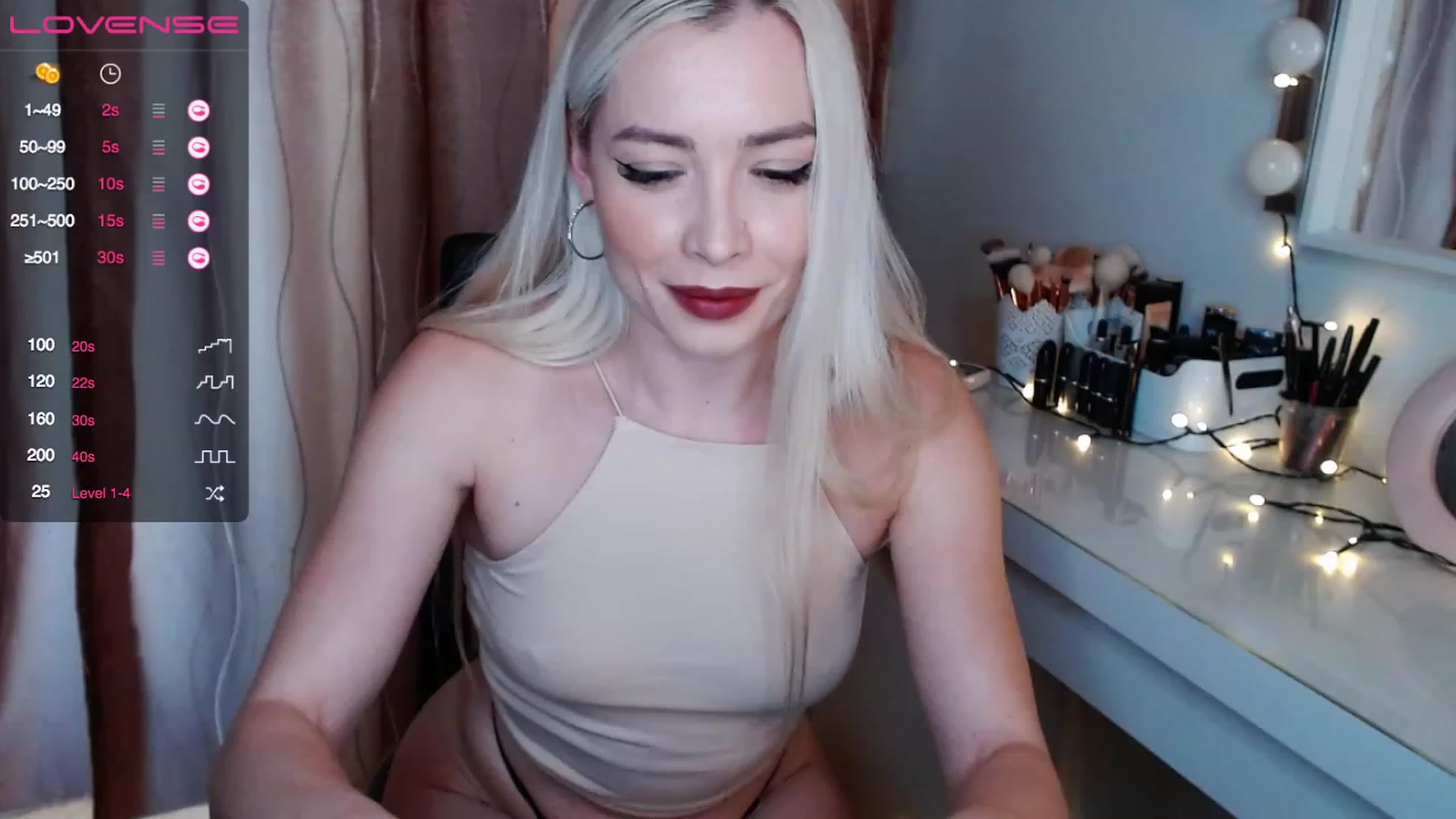 Gallery image thumbnail from Rapunzelll's myfreecams stream on, 12/15/2022, 12:23 image 19 of 20