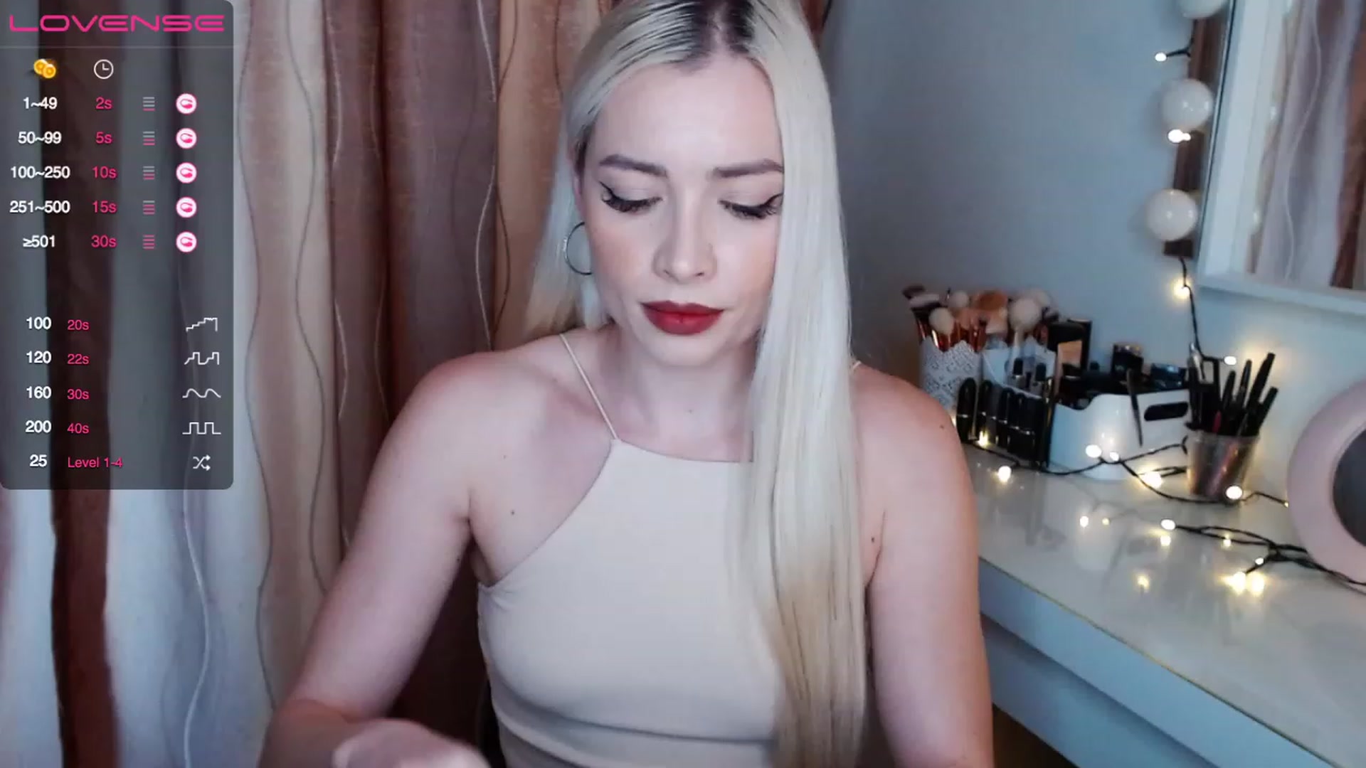 Gallery image thumbnail from Rapunzelll's myfreecams stream on, 12/15/2022, 12:23 image 18 of 20