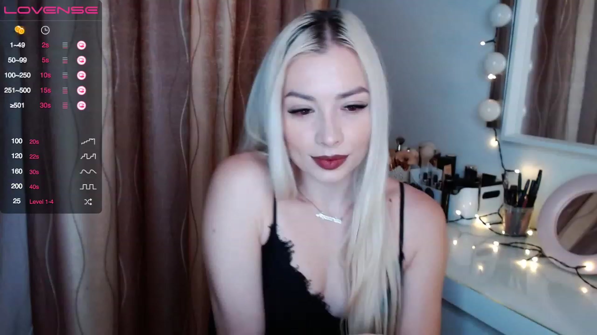 Gallery image thumbnail from Rapunzelll's myfreecams stream on, 12/18/2022, 08:18 image 9 of 20