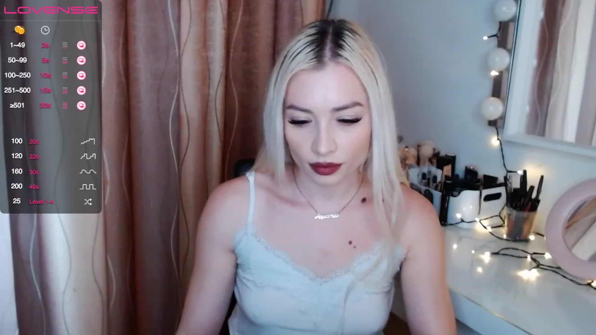 Gallery image thumbnail from Rapunzelll's myfreecams stream on, 12/18/2022, 09:57 image 17 of 20