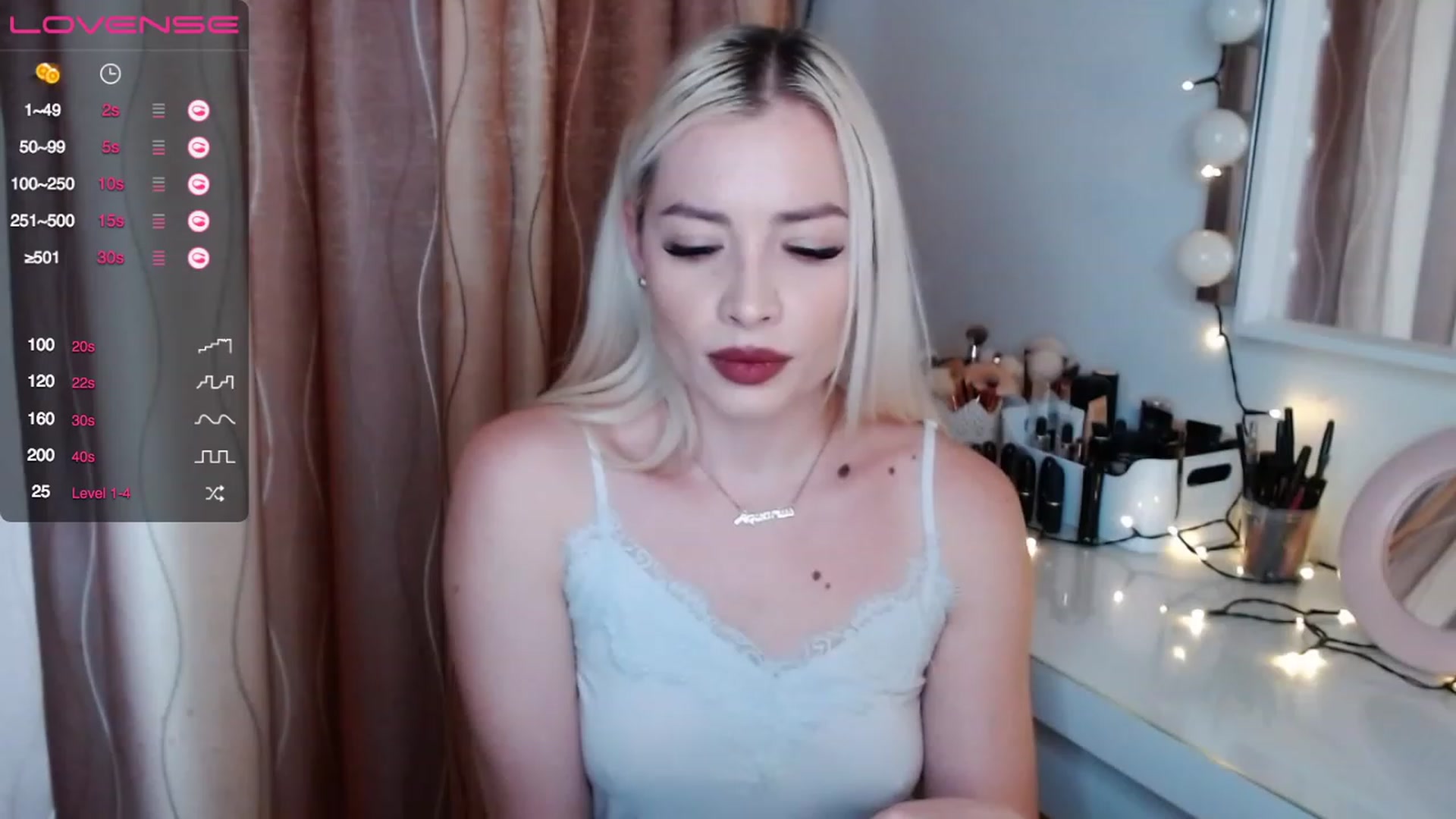 Gallery image thumbnail from Rapunzelll's myfreecams stream on, 12/18/2022, 10:41 image 14 of 20