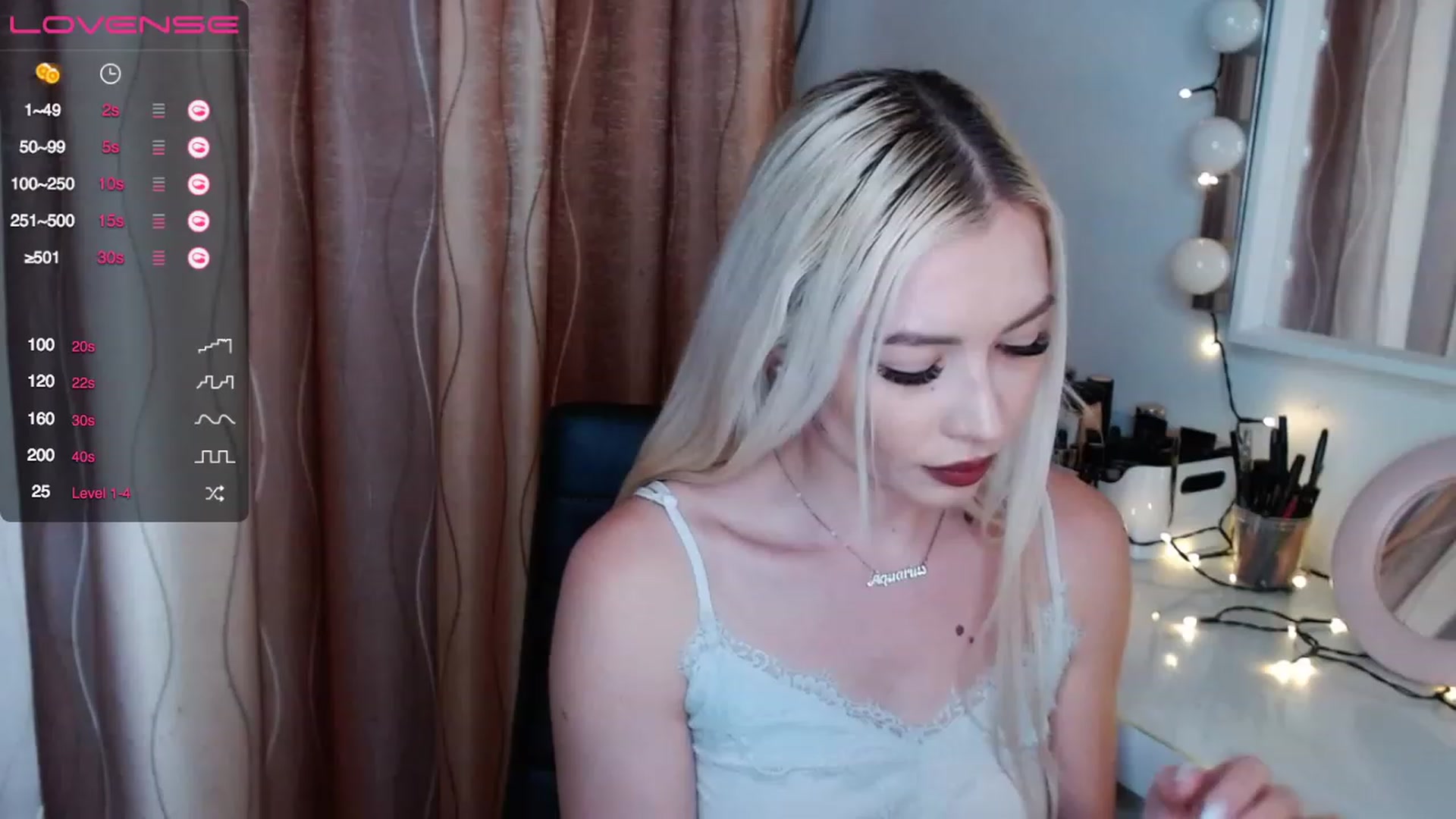 Gallery image thumbnail from Rapunzelll's myfreecams stream on, 12/18/2022, 10:41 image 3 of 20
