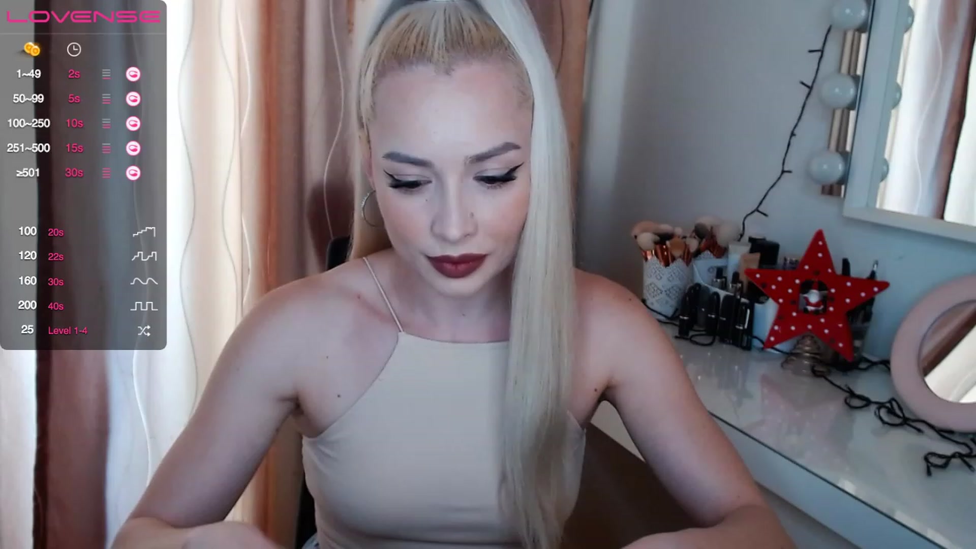 Gallery image thumbnail from Rapunzelll's myfreecams stream on, 01/03/2023, 12:21 image 16 of 20