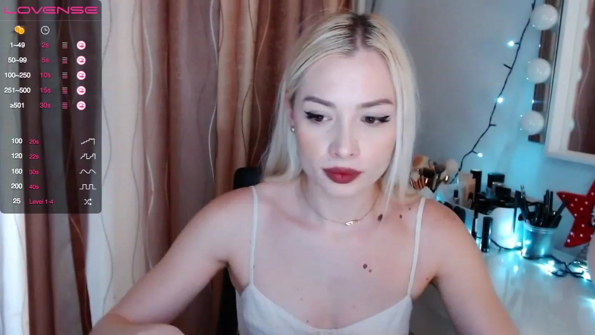 Gallery image thumbnail from Rapunzelll's myfreecams stream on, 01/23/2023, 11:22 image 16 of 20