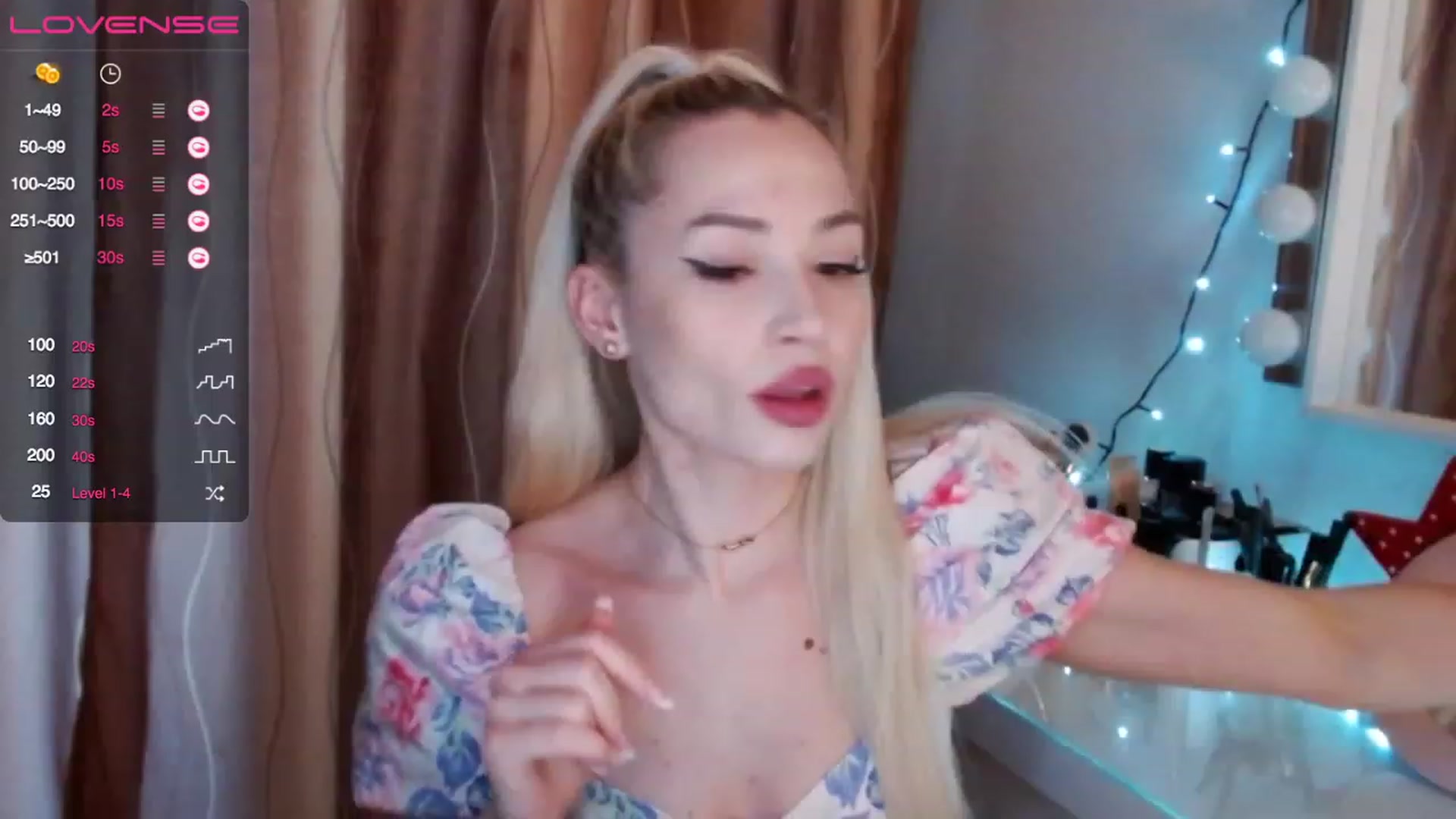 Gallery image thumbnail from Rapunzelll's myfreecams stream on, 01/27/2023, 09:01 image 17 of 20