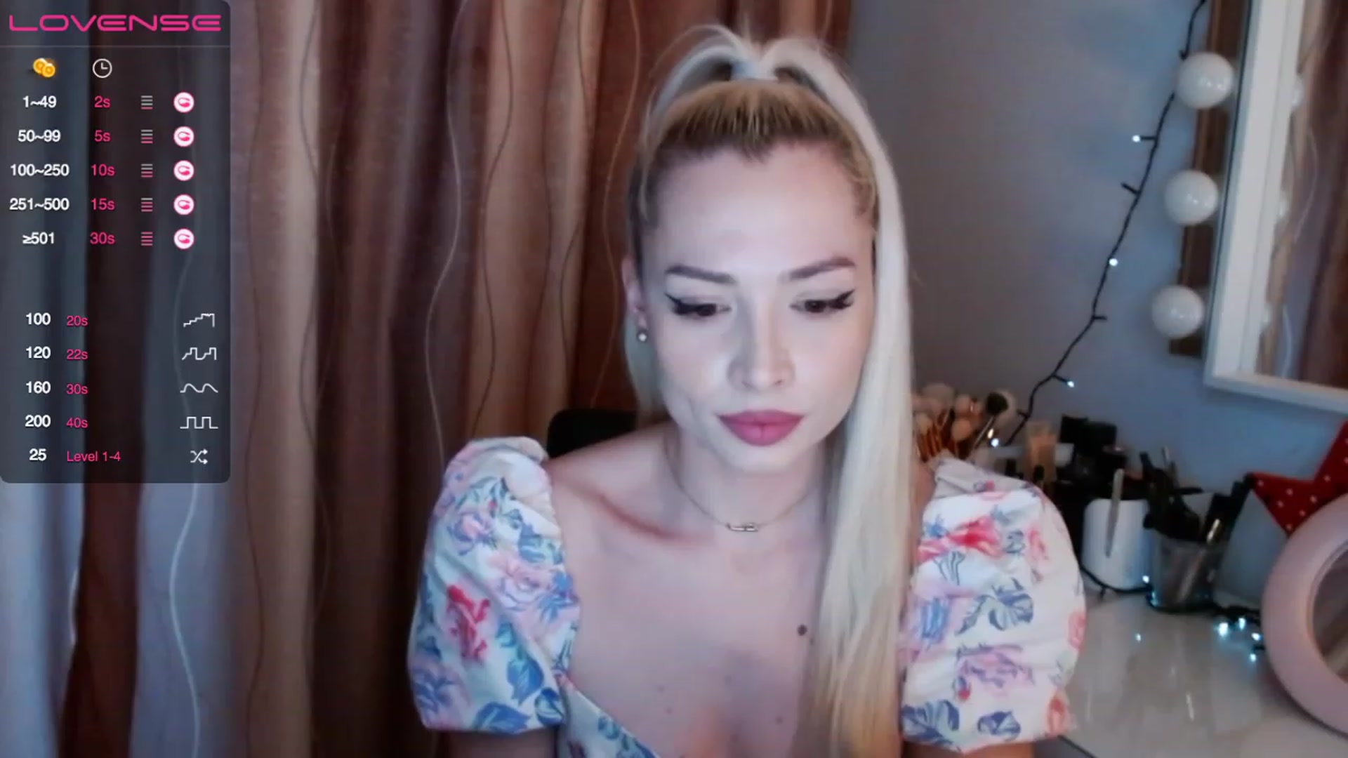 Gallery image thumbnail from Rapunzelll's myfreecams stream on, 01/27/2023, 09:01 image 7 of 20