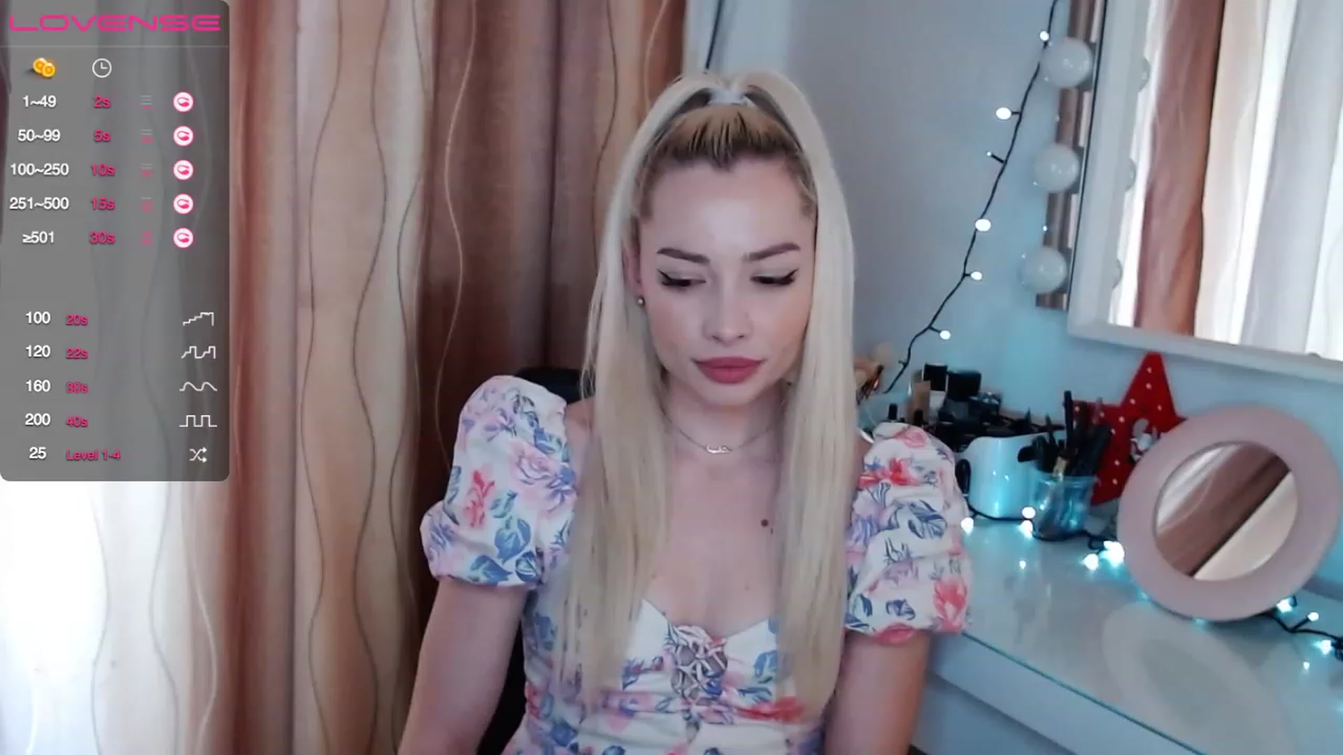 Gallery image thumbnail from Rapunzelll's myfreecams stream on, 02/02/2023, 09:00 image 15 of 20