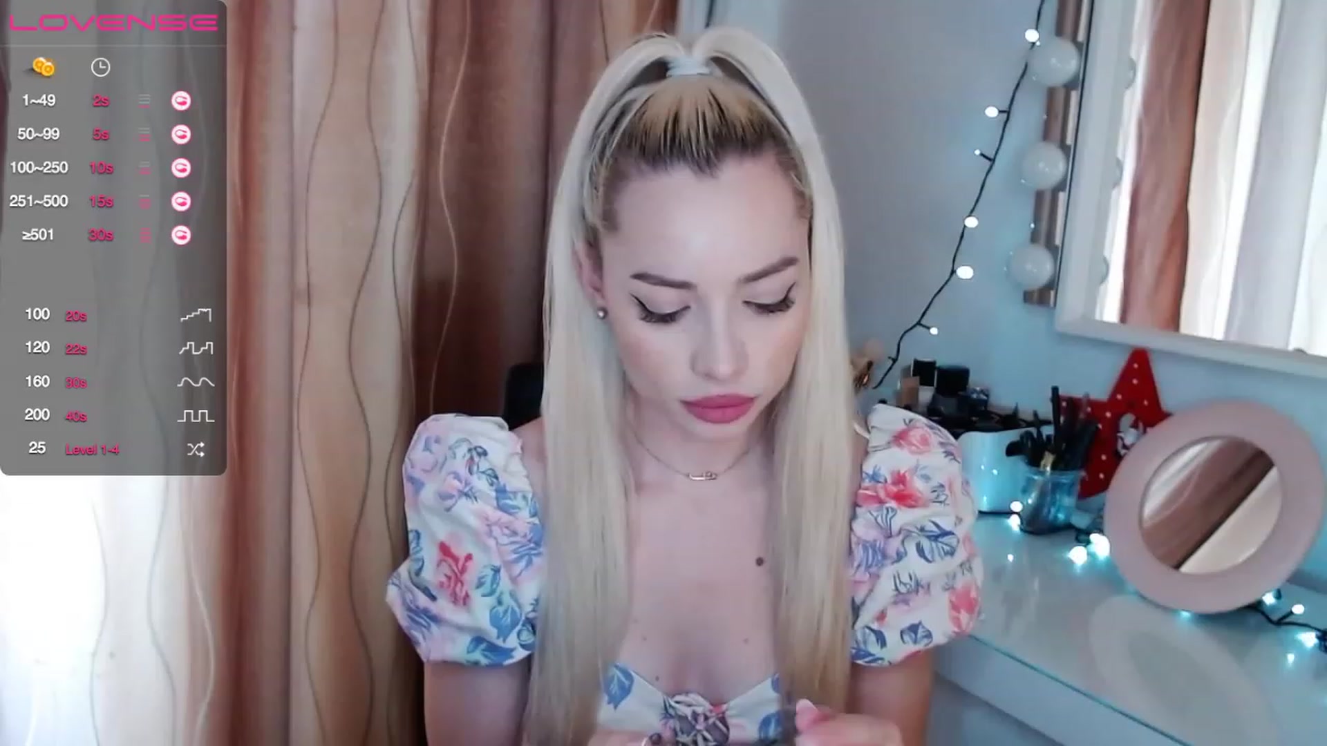 Gallery image thumbnail from Rapunzelll's myfreecams stream on, 02/02/2023, 09:00 image 16 of 20