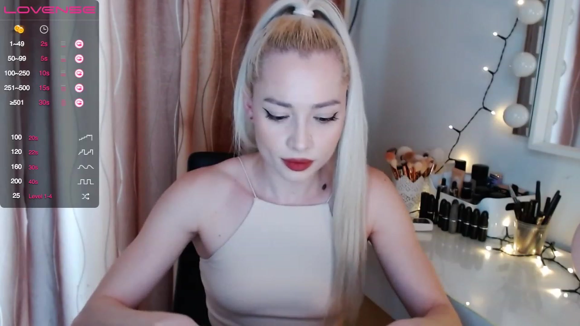 Gallery image thumbnail from Rapunzelll's myfreecams stream on, 02/27/2023, 09:38 image 10 of 20