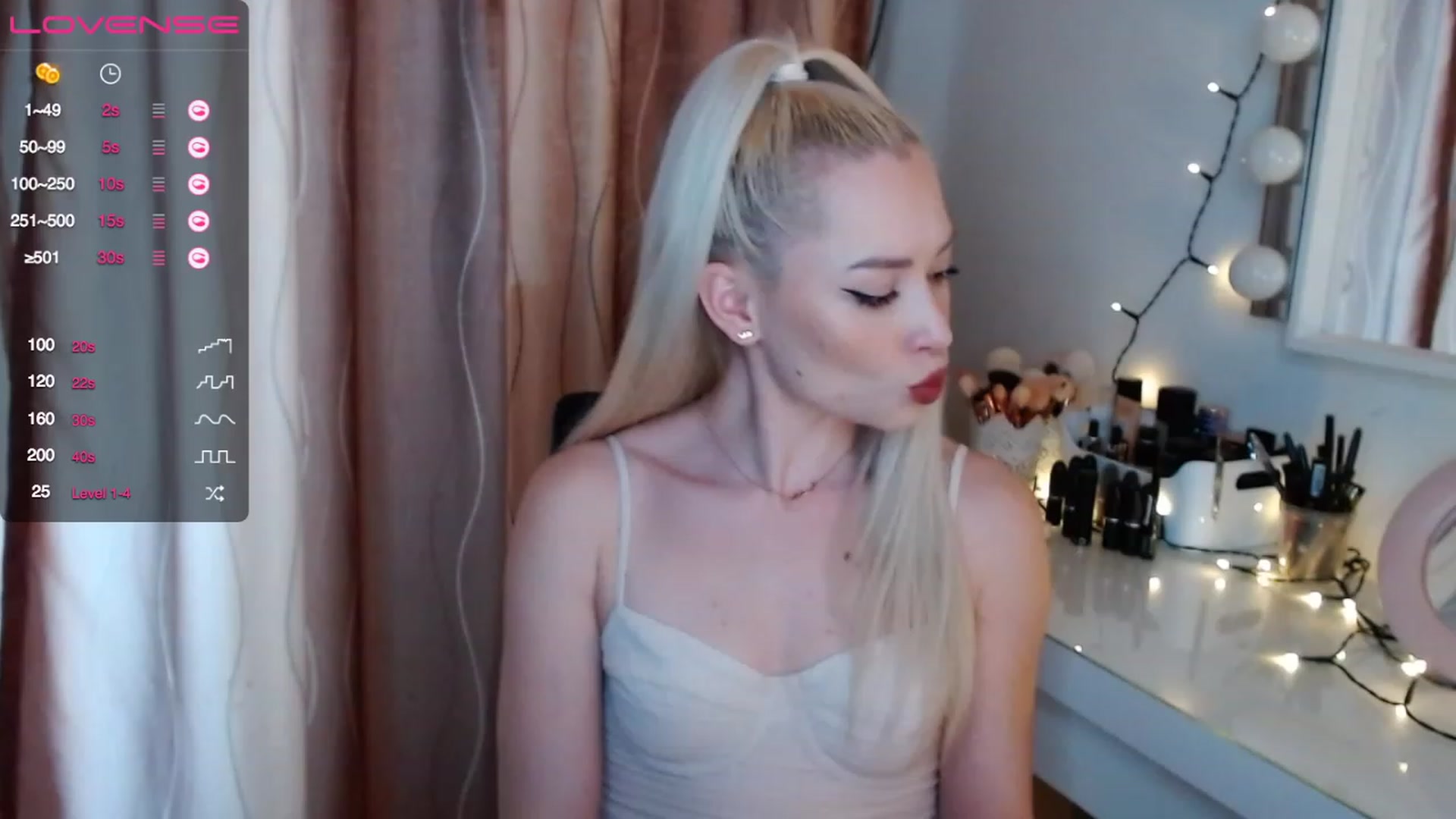 Gallery image thumbnail from Rapunzelll's myfreecams stream on, 02/28/2023, 08:14 image 14 of 20