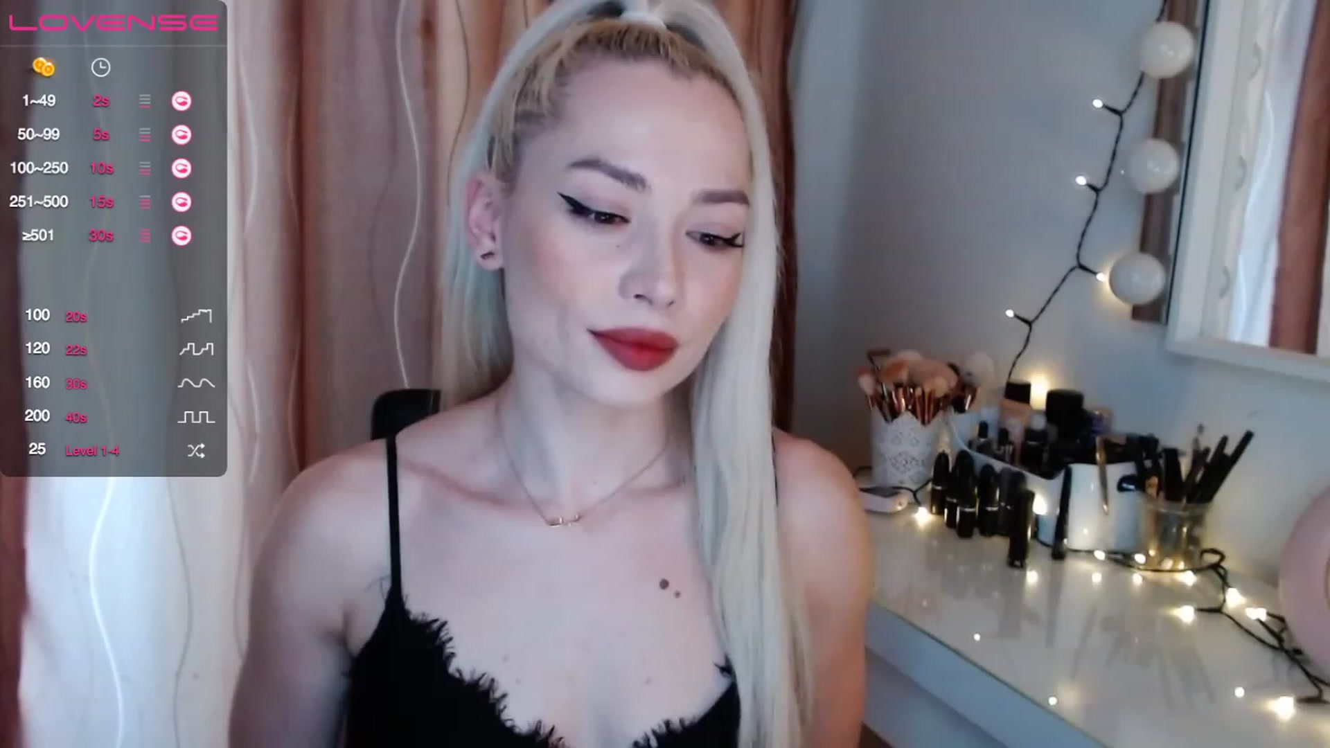 Gallery image thumbnail from Rapunzelll's myfreecams stream on, 03/03/2023, 08:11 image 16 of 20