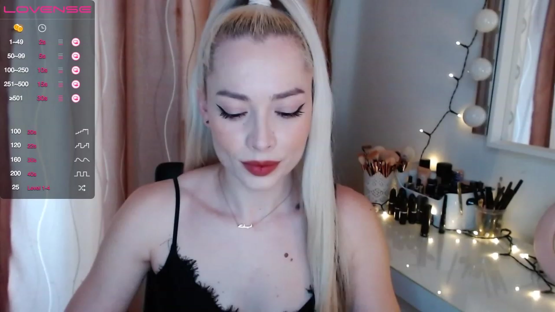Gallery image thumbnail from Rapunzelll's myfreecams stream on, 03/03/2023, 08:11 image 15 of 20