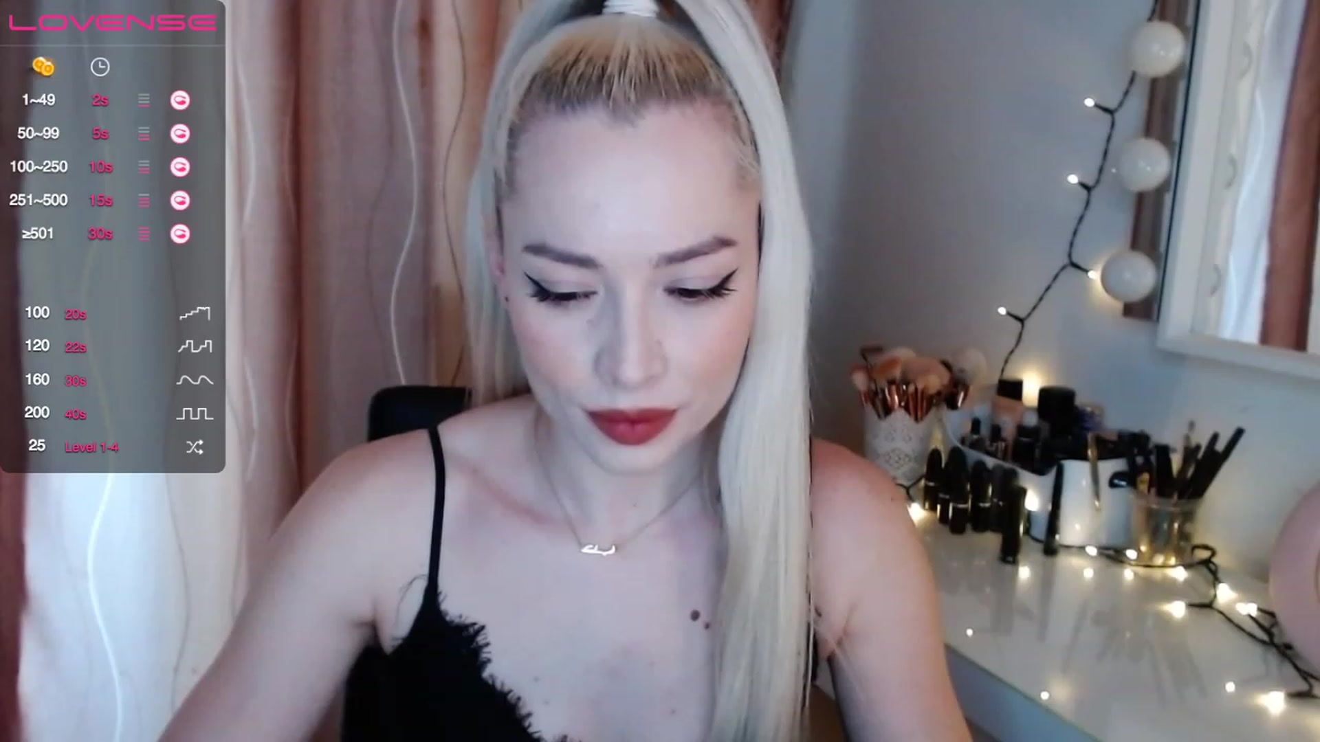 Gallery image thumbnail from Rapunzelll's myfreecams stream on, 03/03/2023, 08:11 image 14 of 20