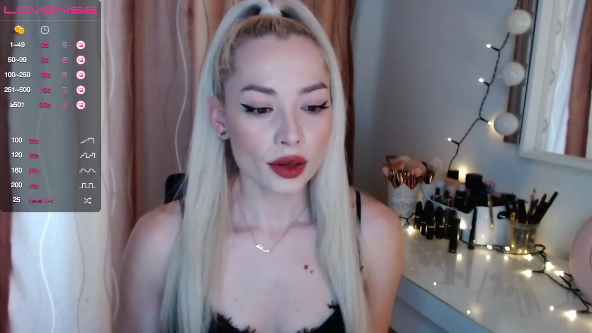 Gallery image thumbnail from Rapunzelll's myfreecams stream on, 03/03/2023, 08:11 image 12 of 20