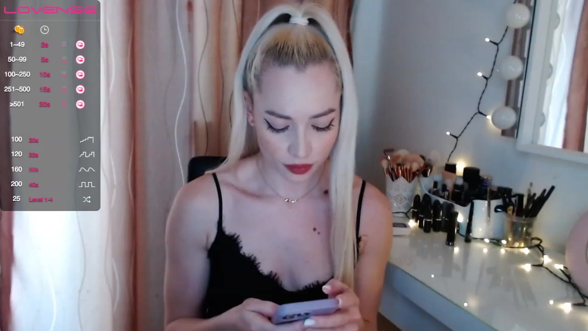 Gallery image thumbnail from Rapunzelll's myfreecams stream on, 03/03/2023, 09:47 image 12 of 20