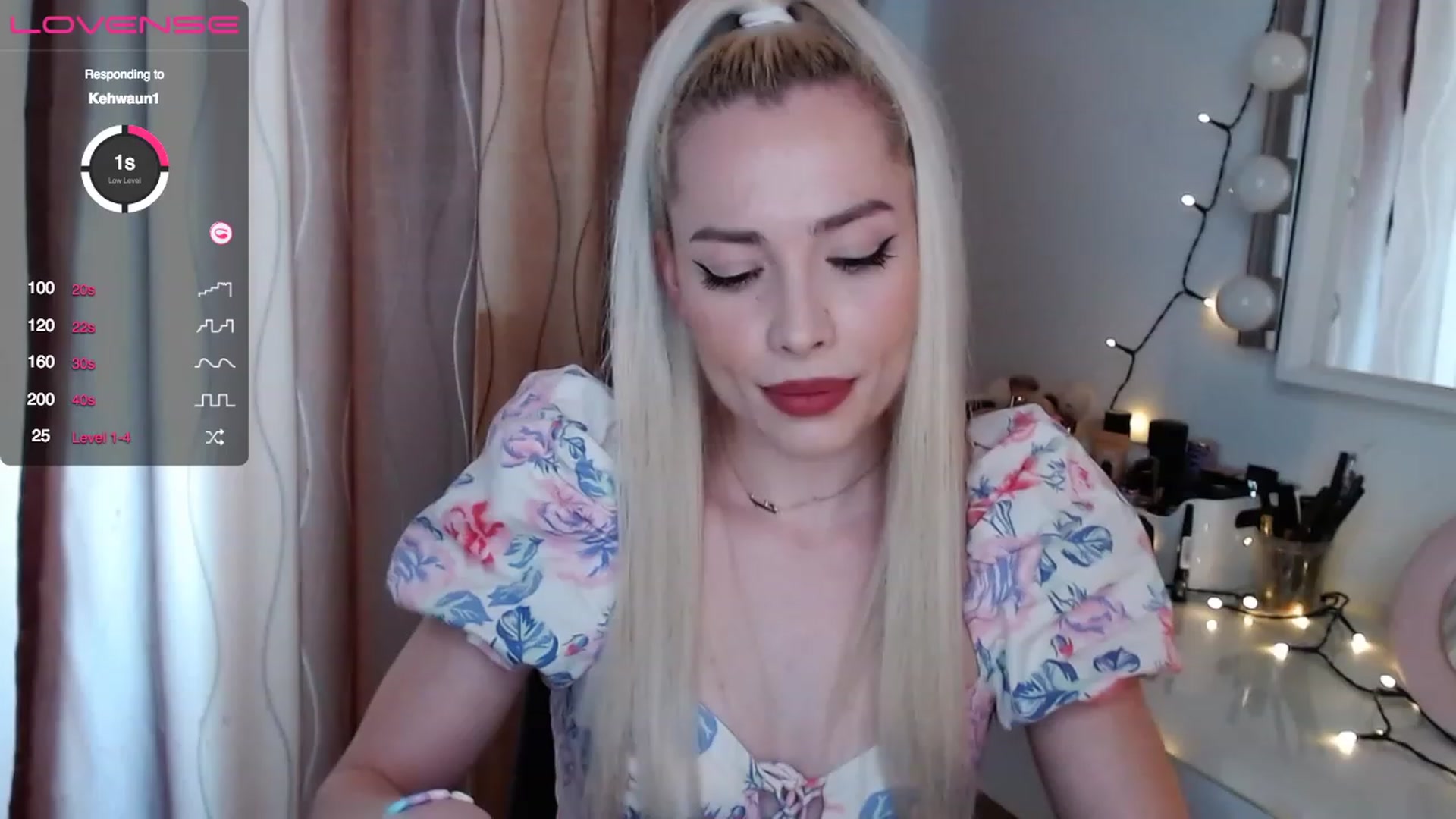 Gallery image thumbnail from Rapunzelll's myfreecams stream on, 03/07/2023, 09:08 image 8 of 20